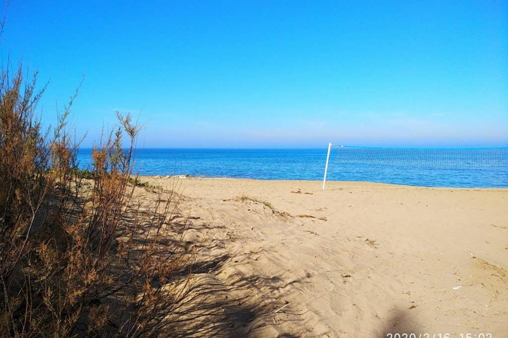 Estupendo apartamento en primera línea de playa y con vistas al mar view 3