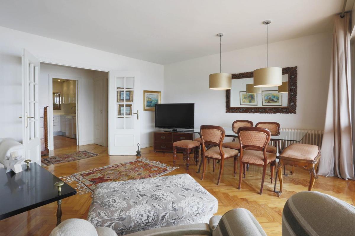 Photo 52