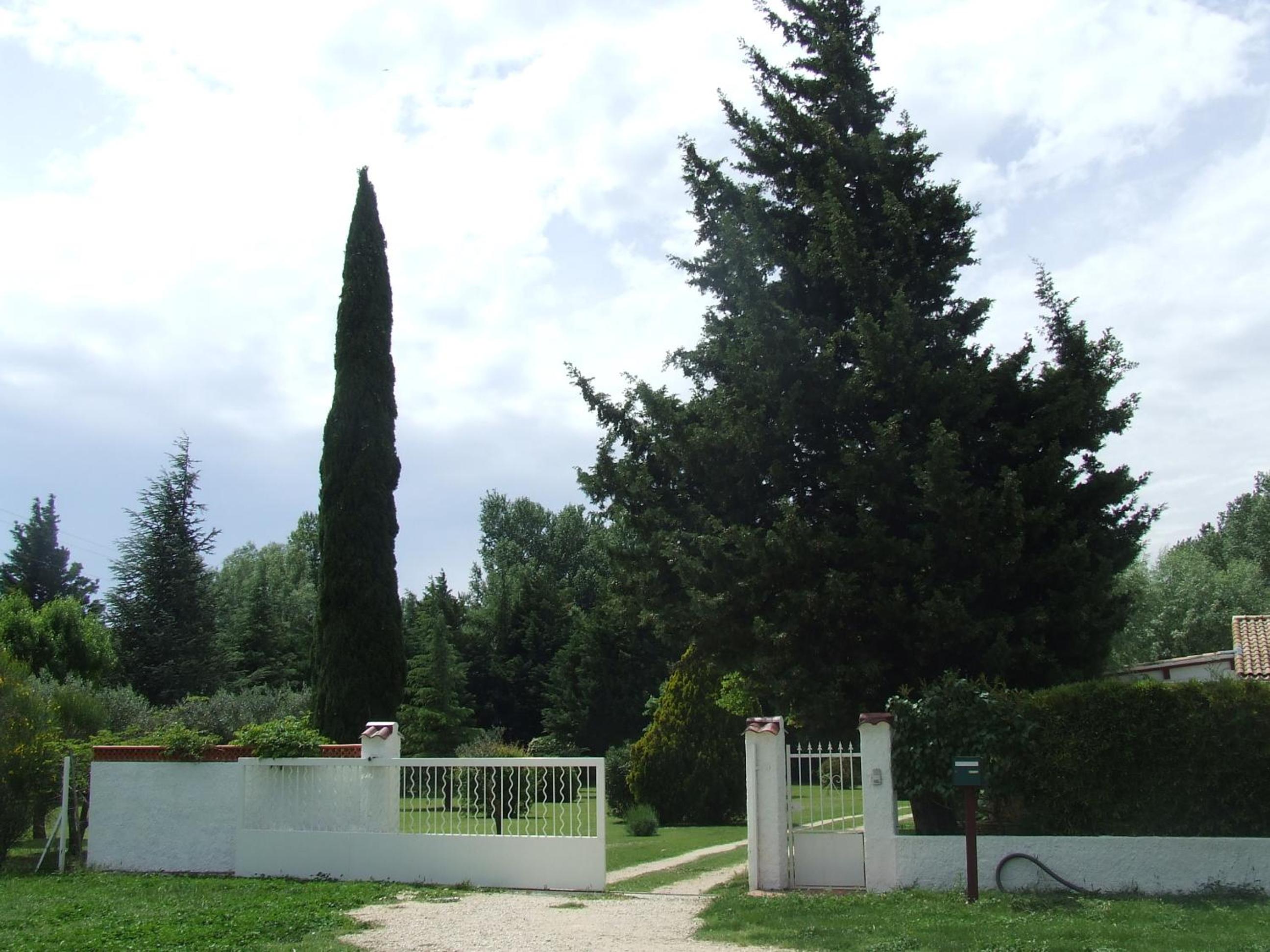 Domaine de la Cooloeuvre view 2
