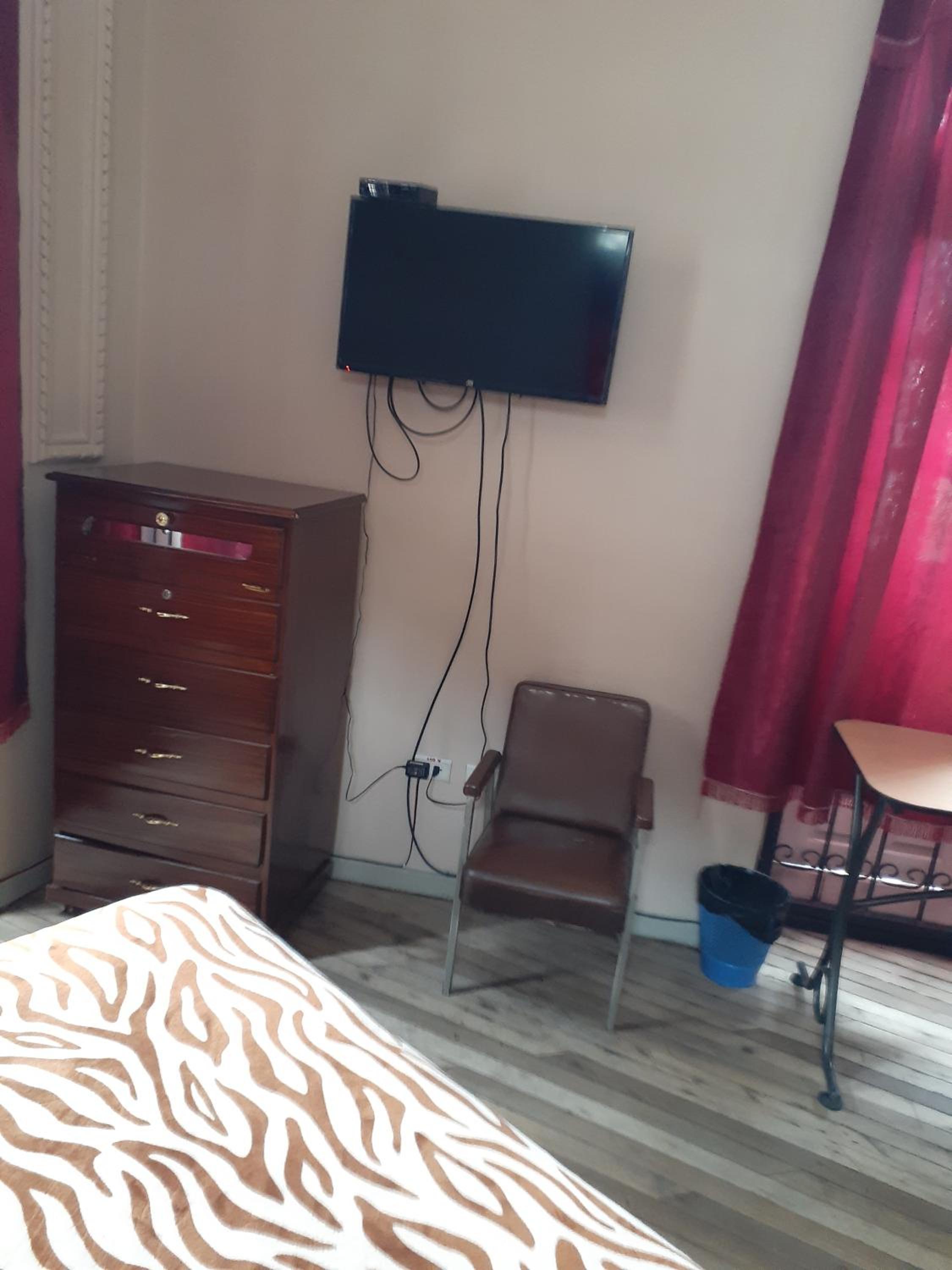 Hostal Mediodia