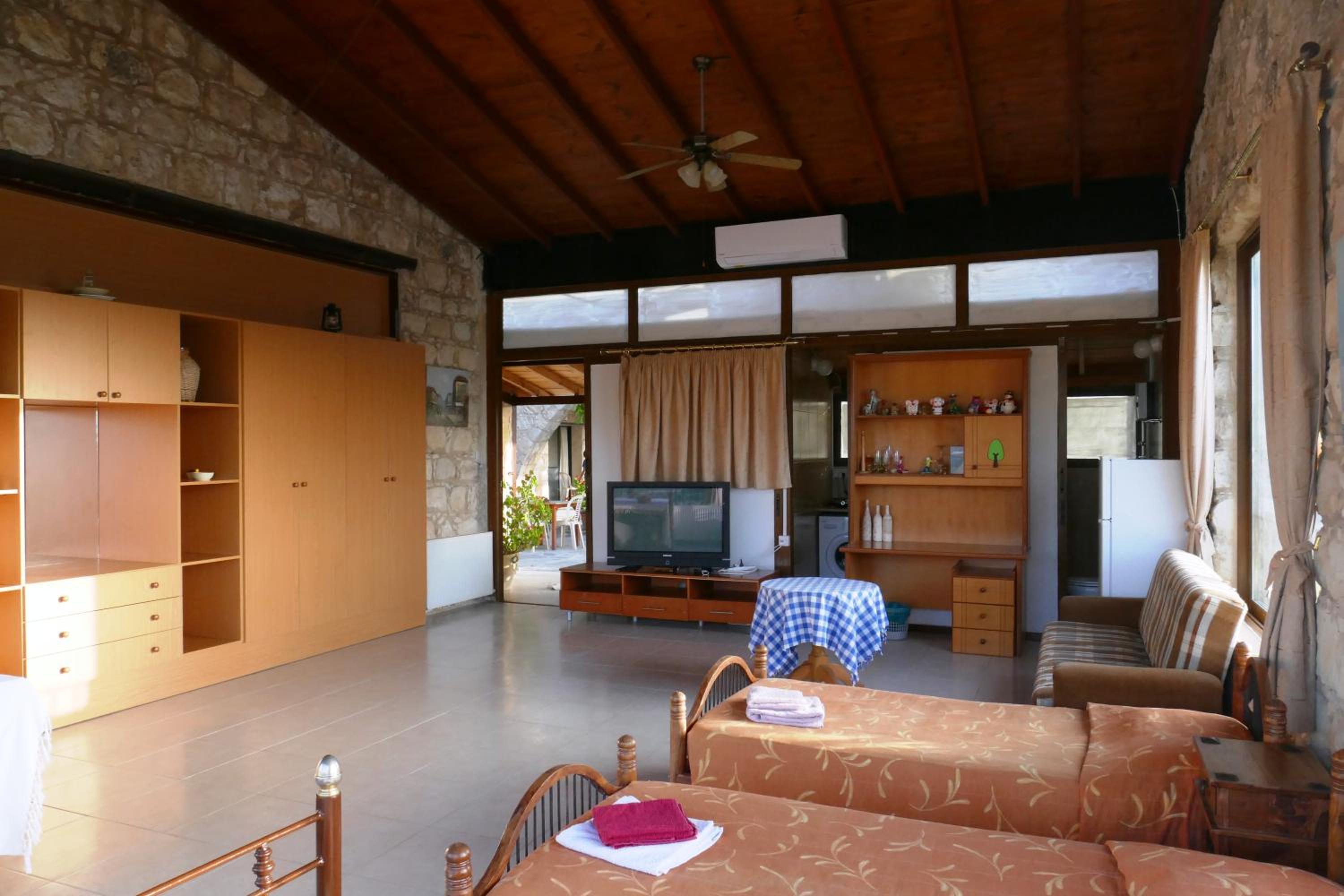 Studio with view in Polis area
