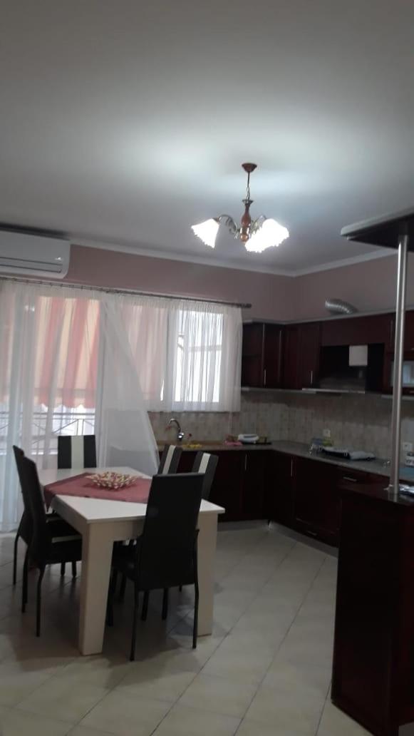 Eleana's Apartament