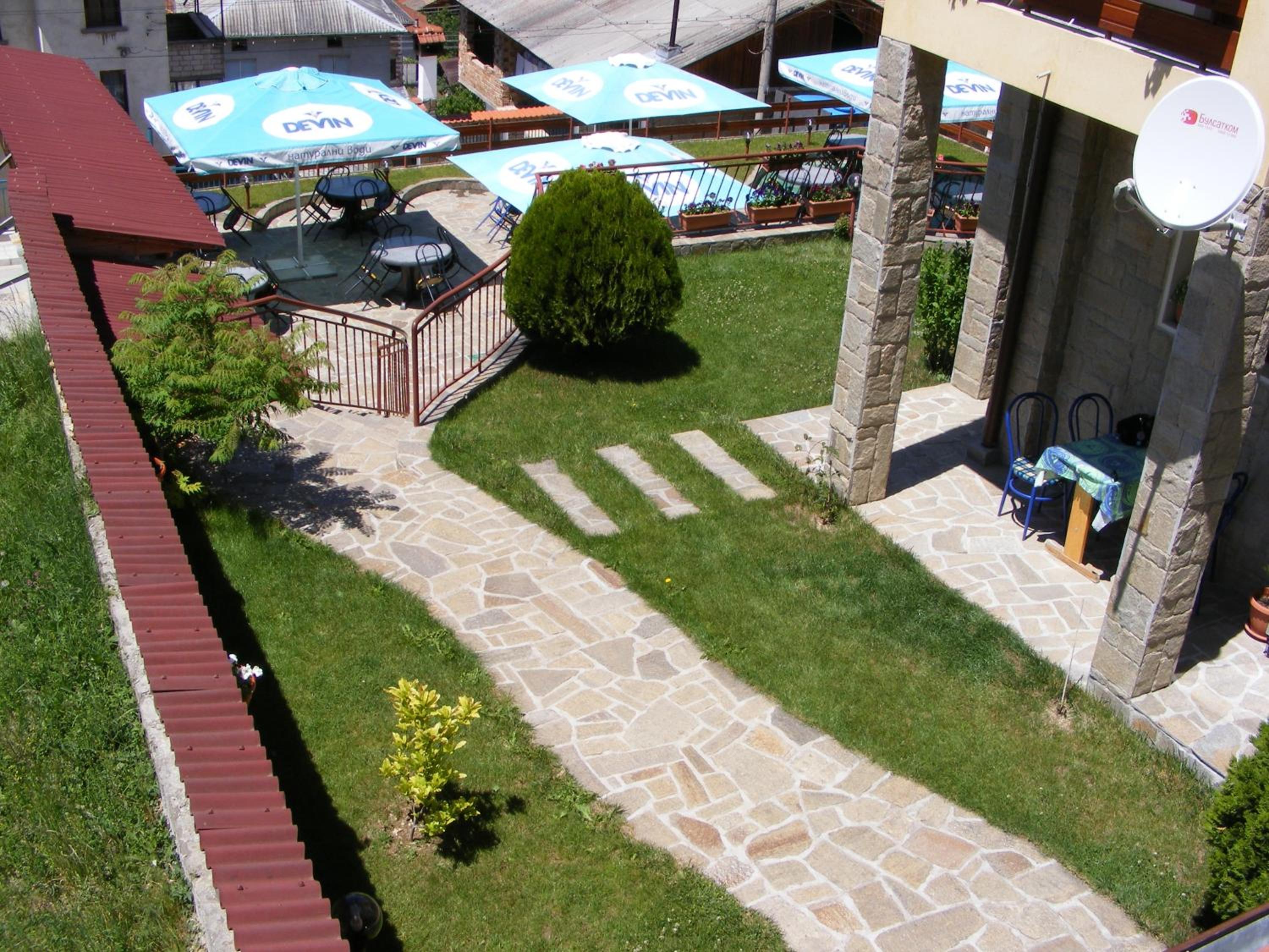 Kris Guest House