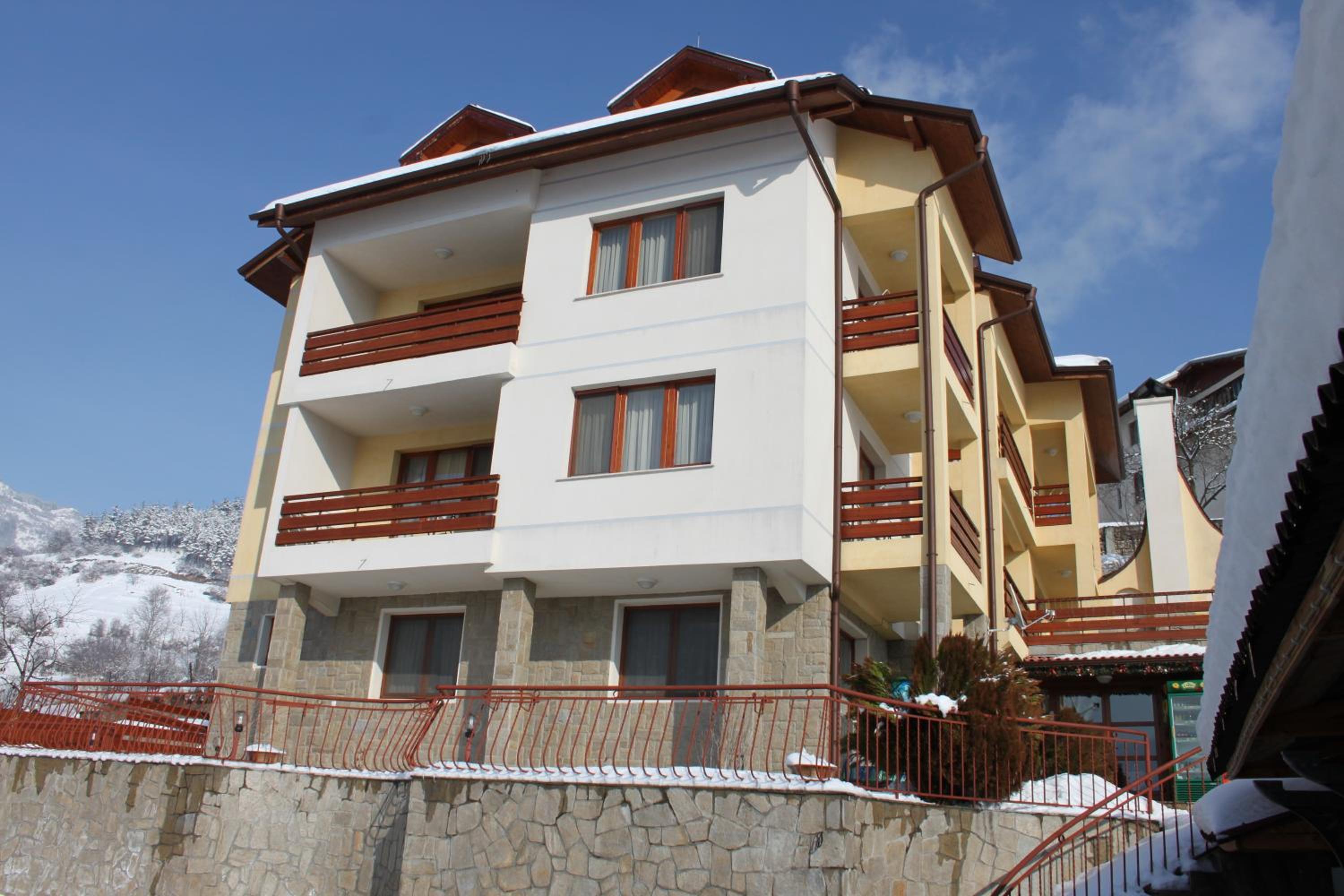 Kris Guest House