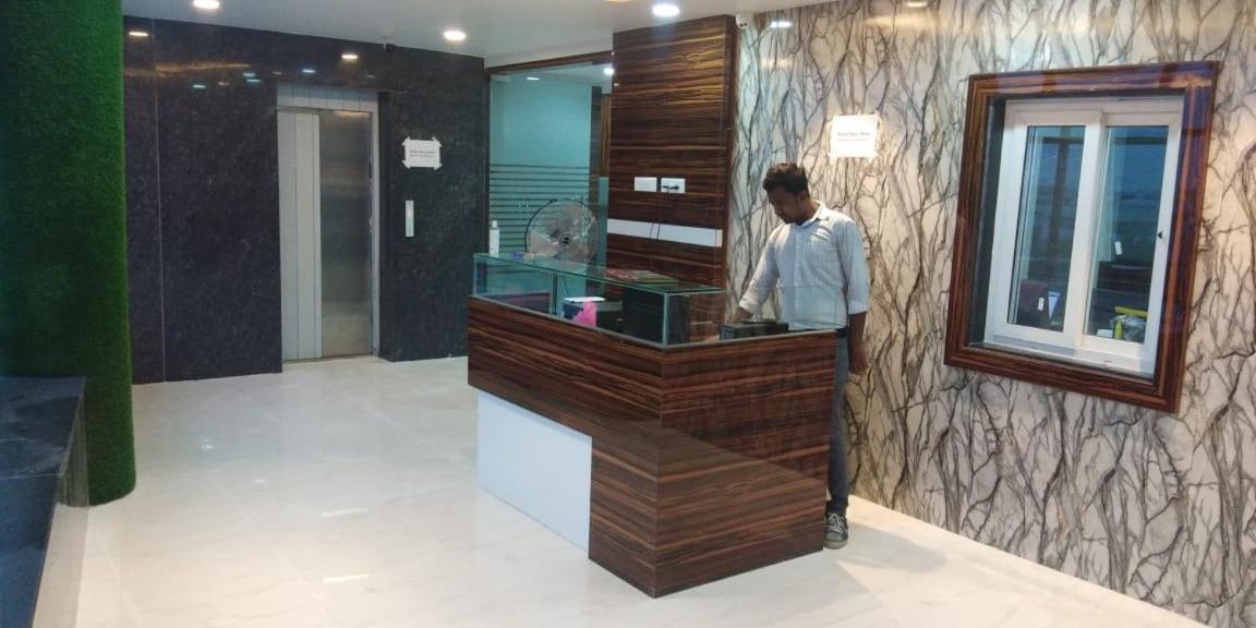 Hotel Sahasra DLA