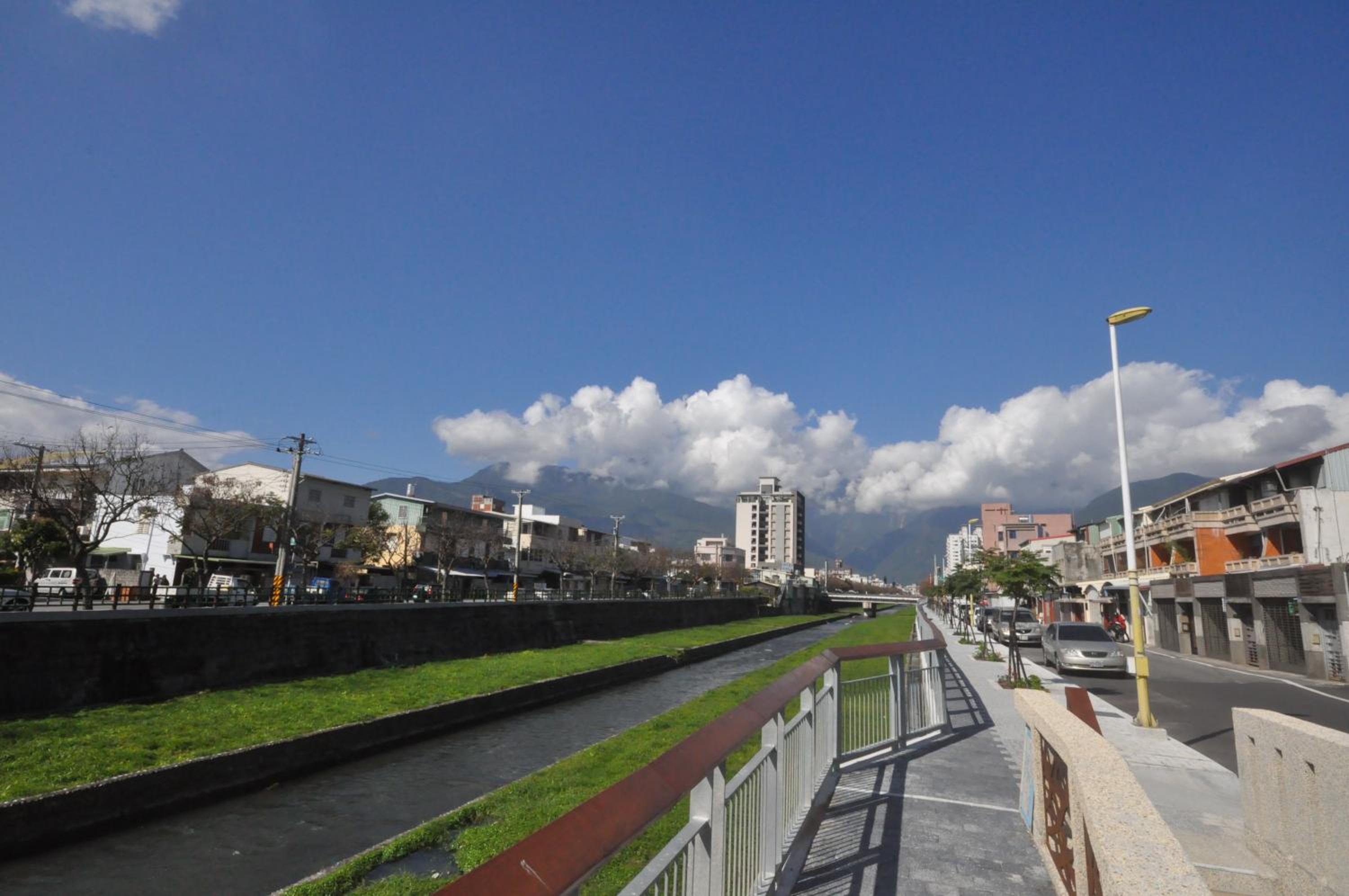 NEAR B&b 2283