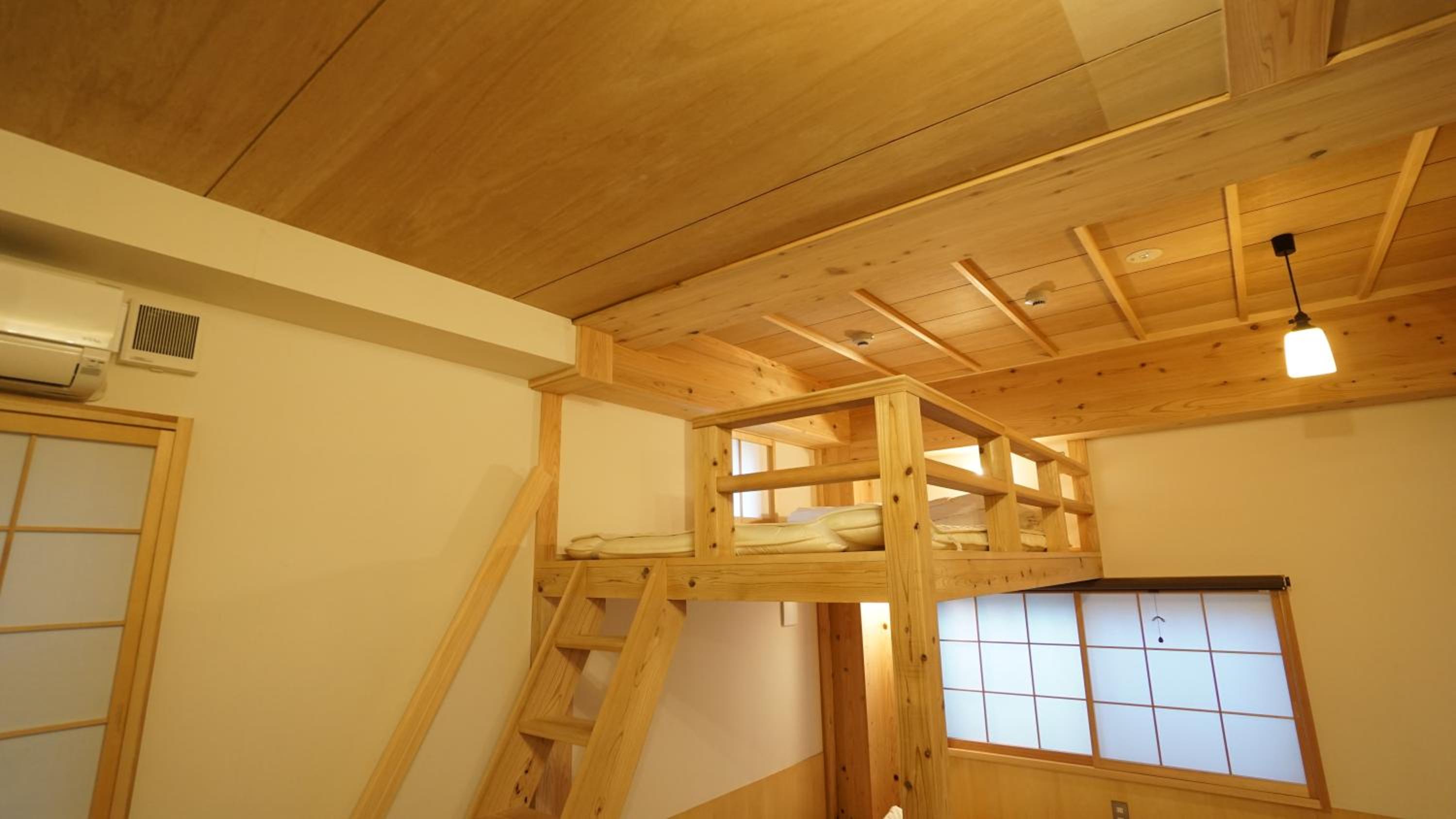 Poly Hostel 2 Namba
