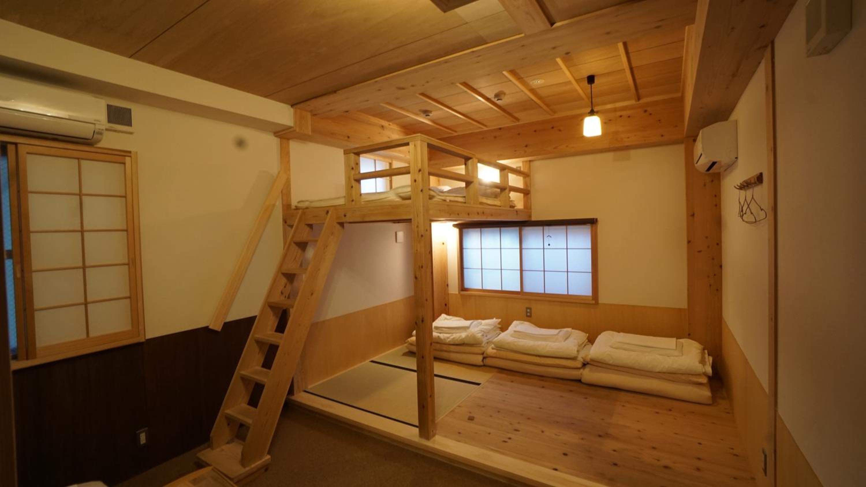 Poly Hostel 2 Namba
