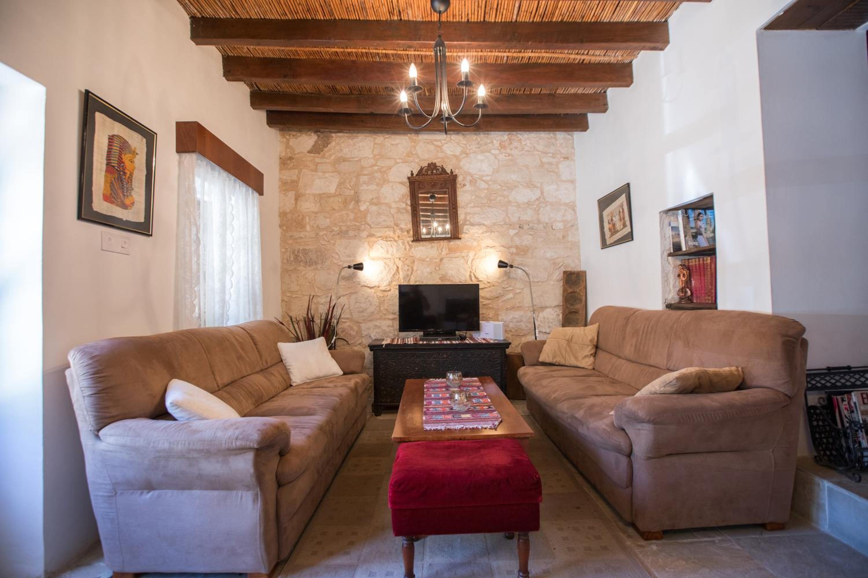 DROUSHIA CORNER HOUSE