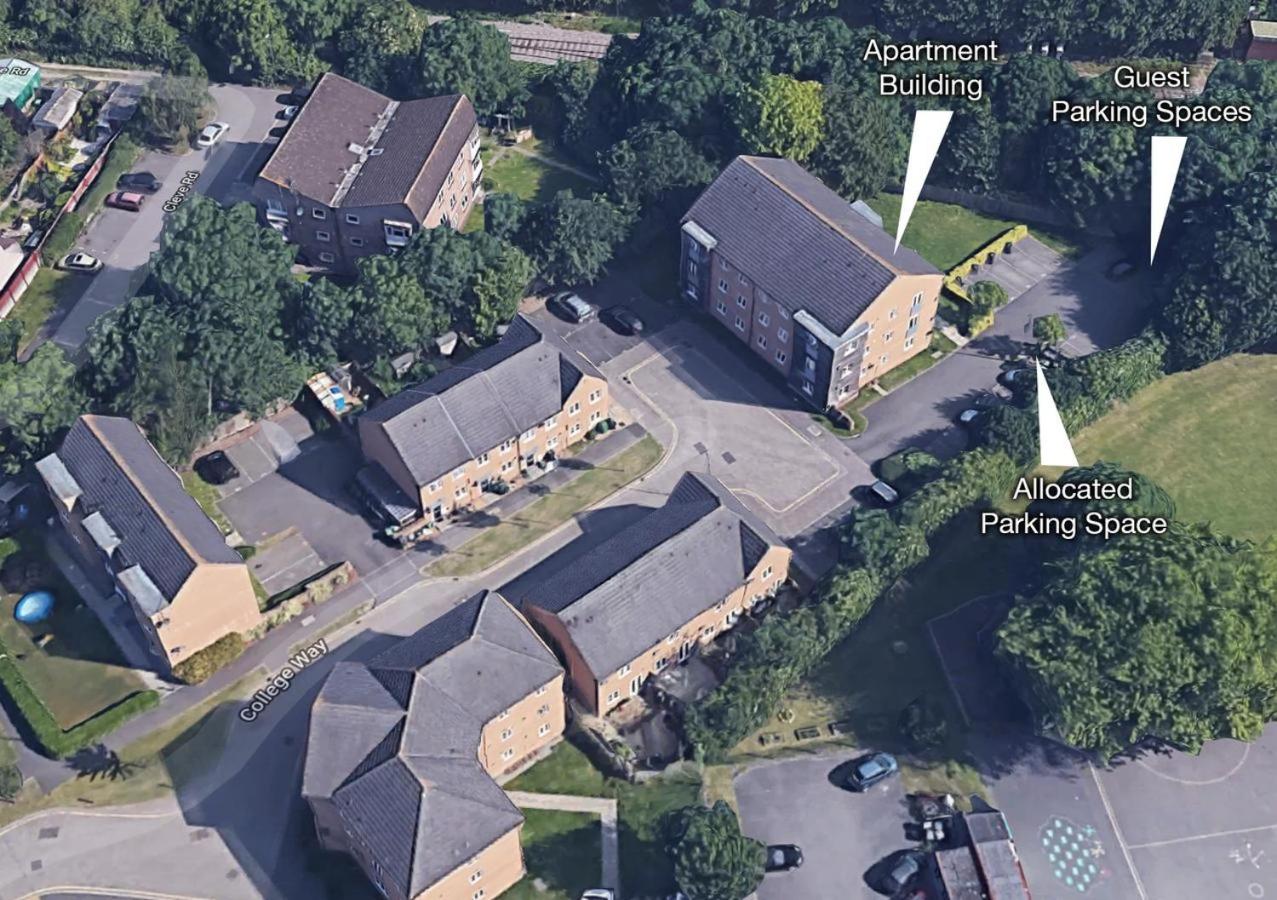 2 Bed 2 Bathroom Apartment FREE PARKING view 2