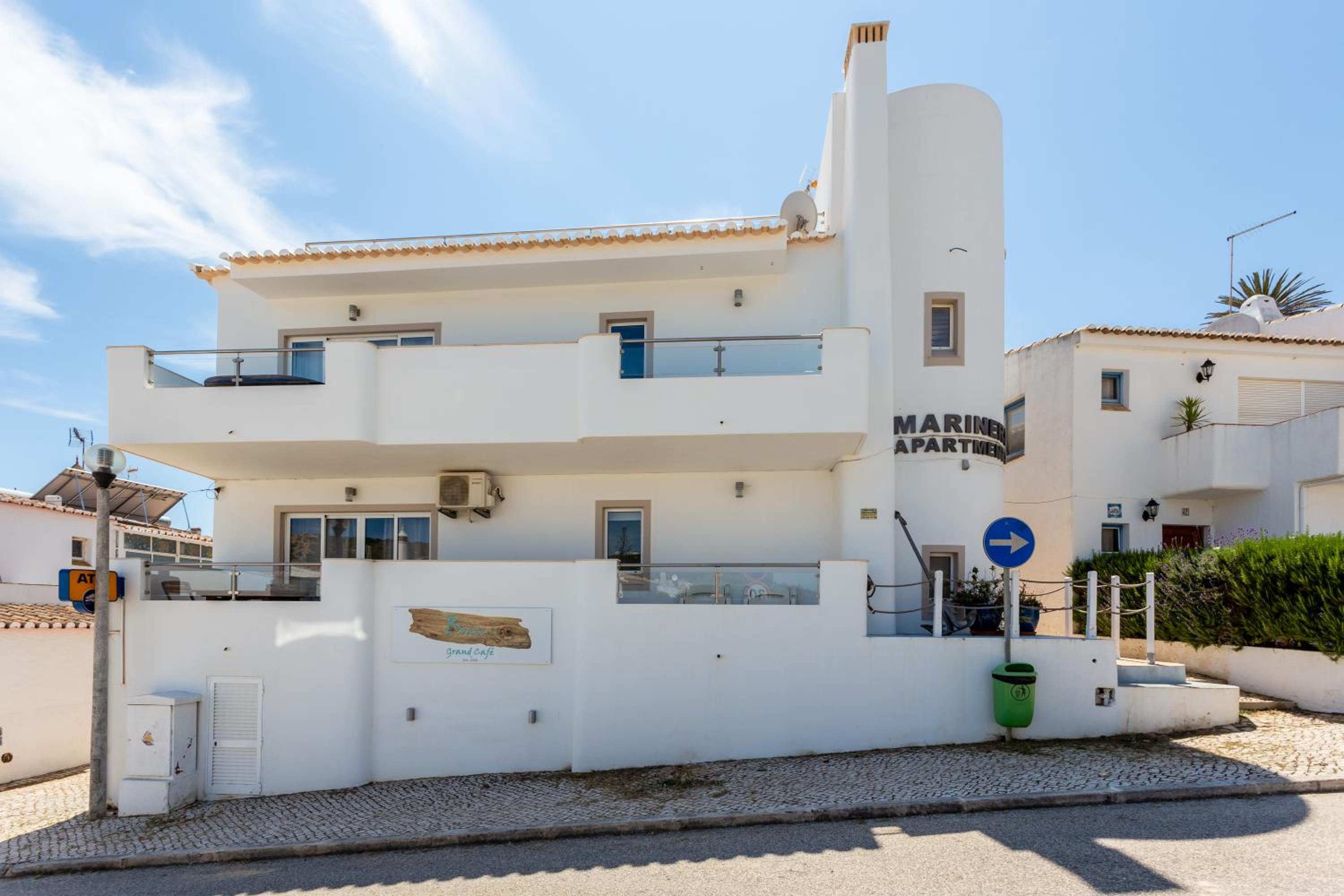 Mariners (2) - Bright and stylish apartment - walk to the beach