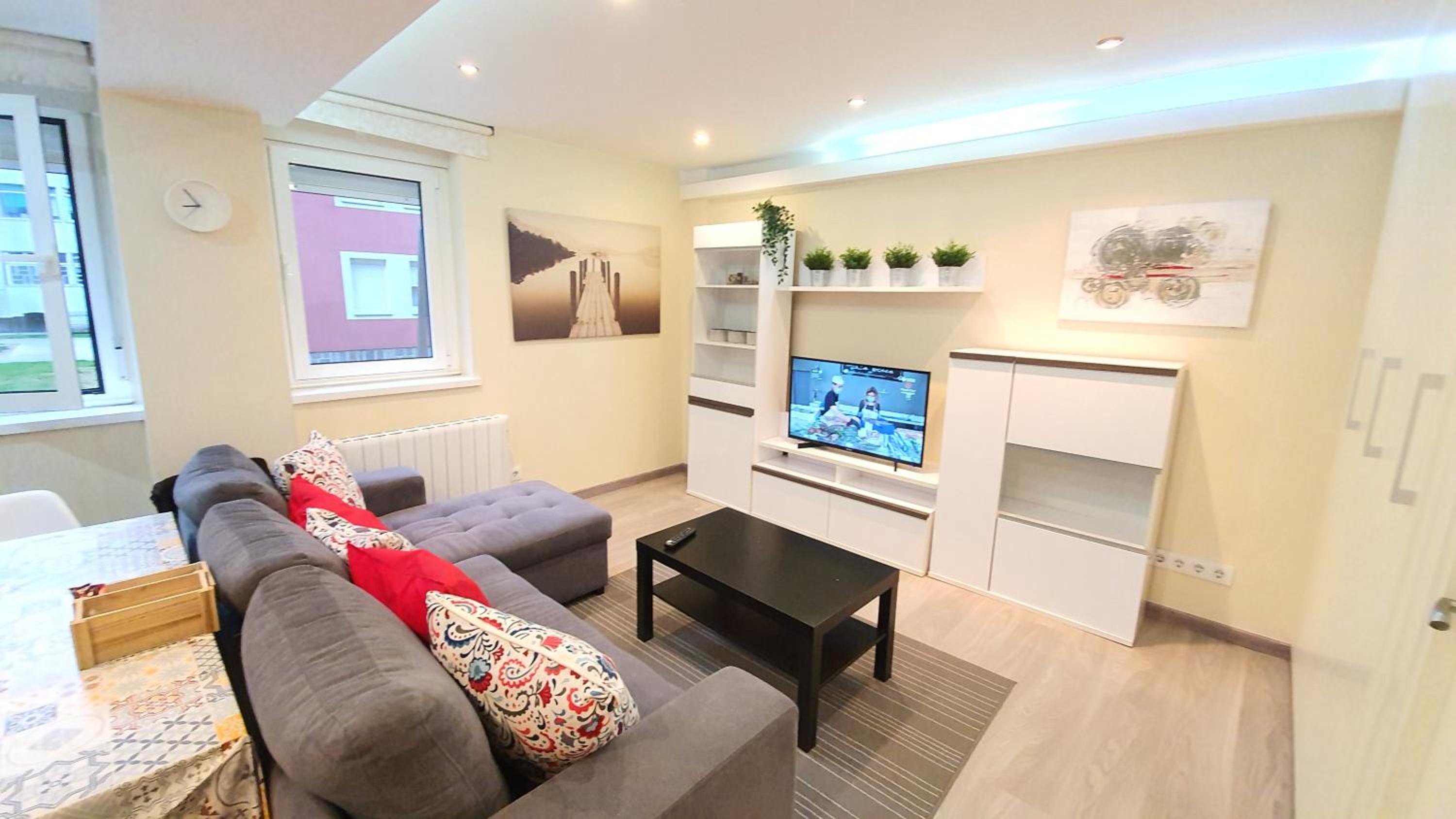 Avenida de Arteixo. Precioso apartamento - Property Image 22