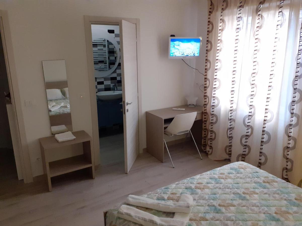 Bilocale indipendente a pochi passi dal mare di Rimini photo 5
