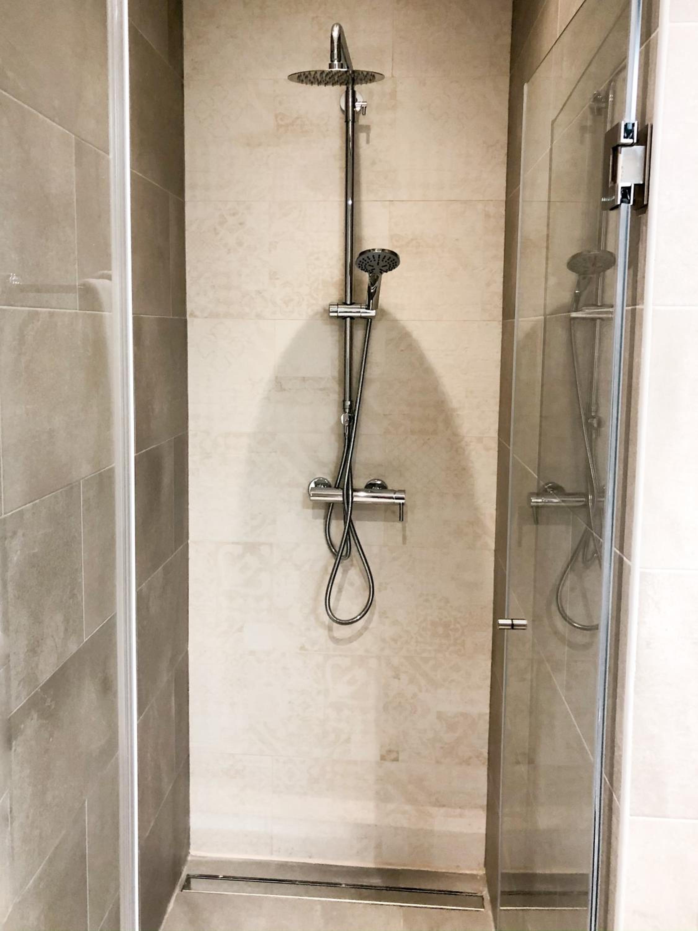 Casa dos Castelos en Évora — bathroom