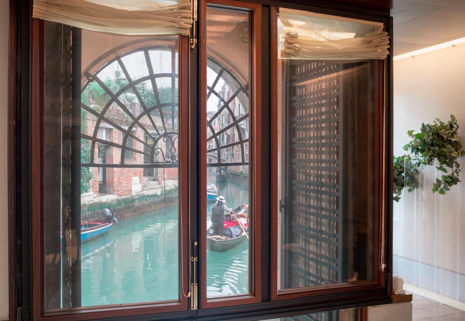 Casa Flavia ai Morosini - Luxury apartment with Canal View