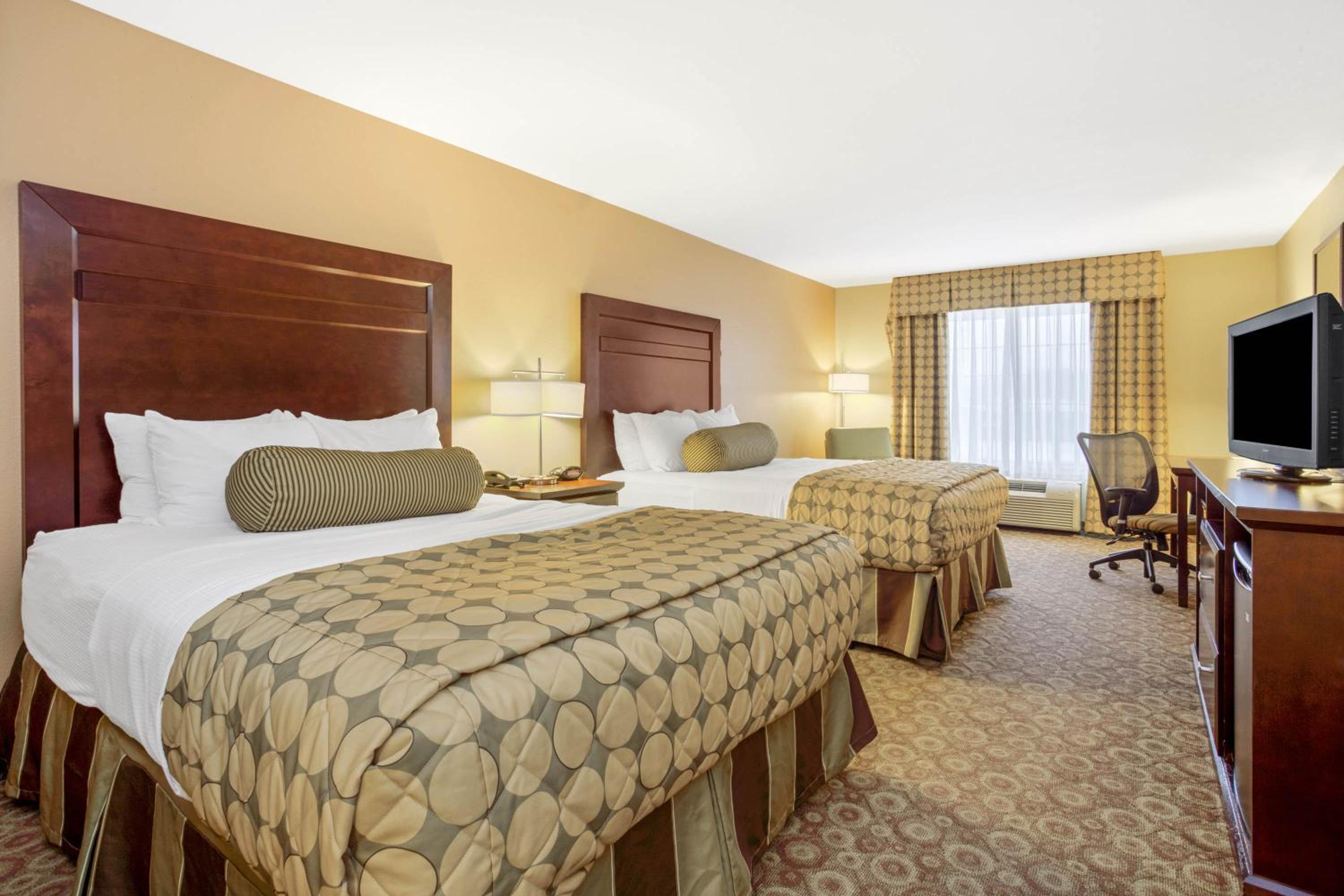 Dickinson Vacations - La Quinta by Wyndham Dickinson - Property Image 19