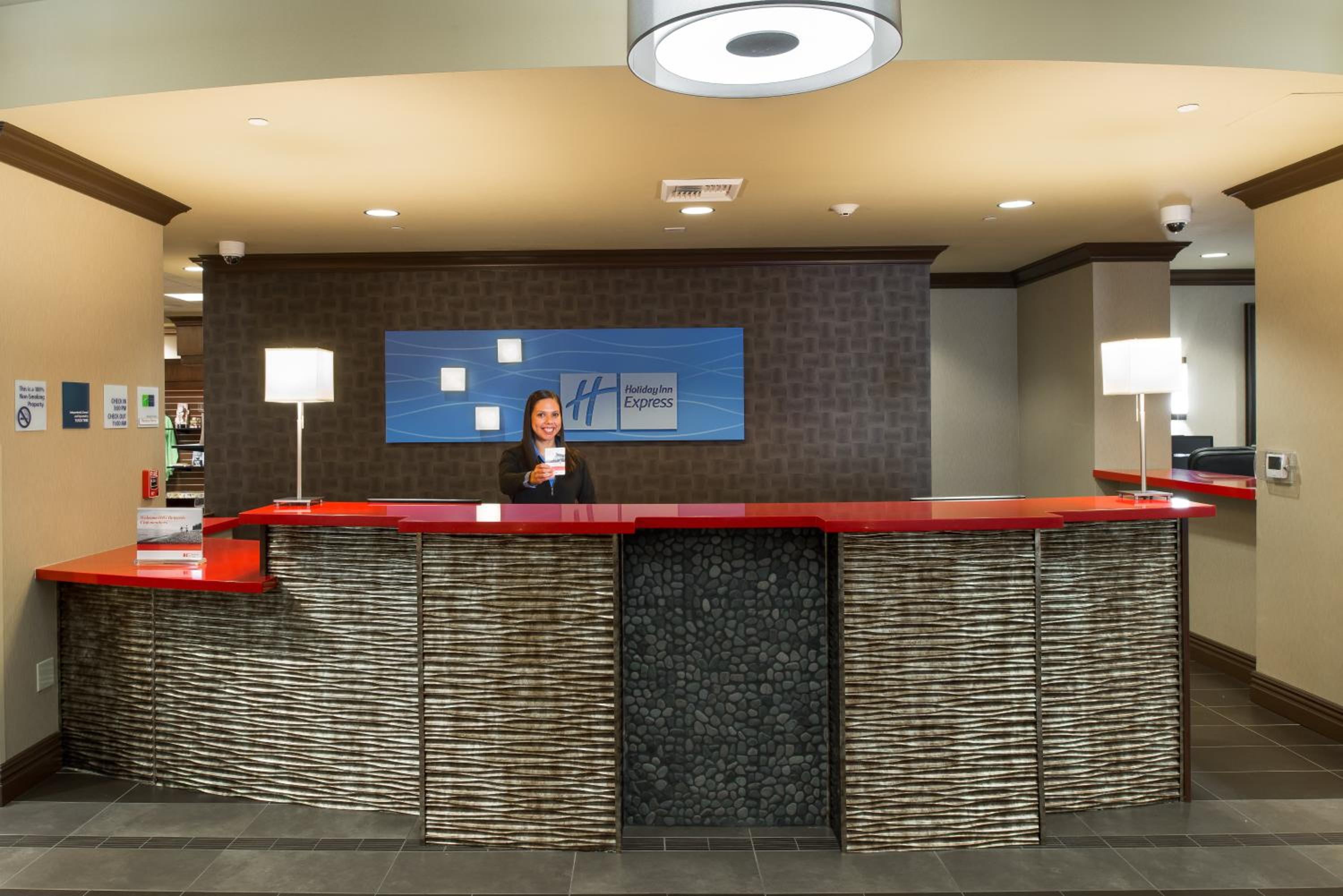 Holiday Inn Express Redwood National Park, an IHG Hotel - Property Image 1