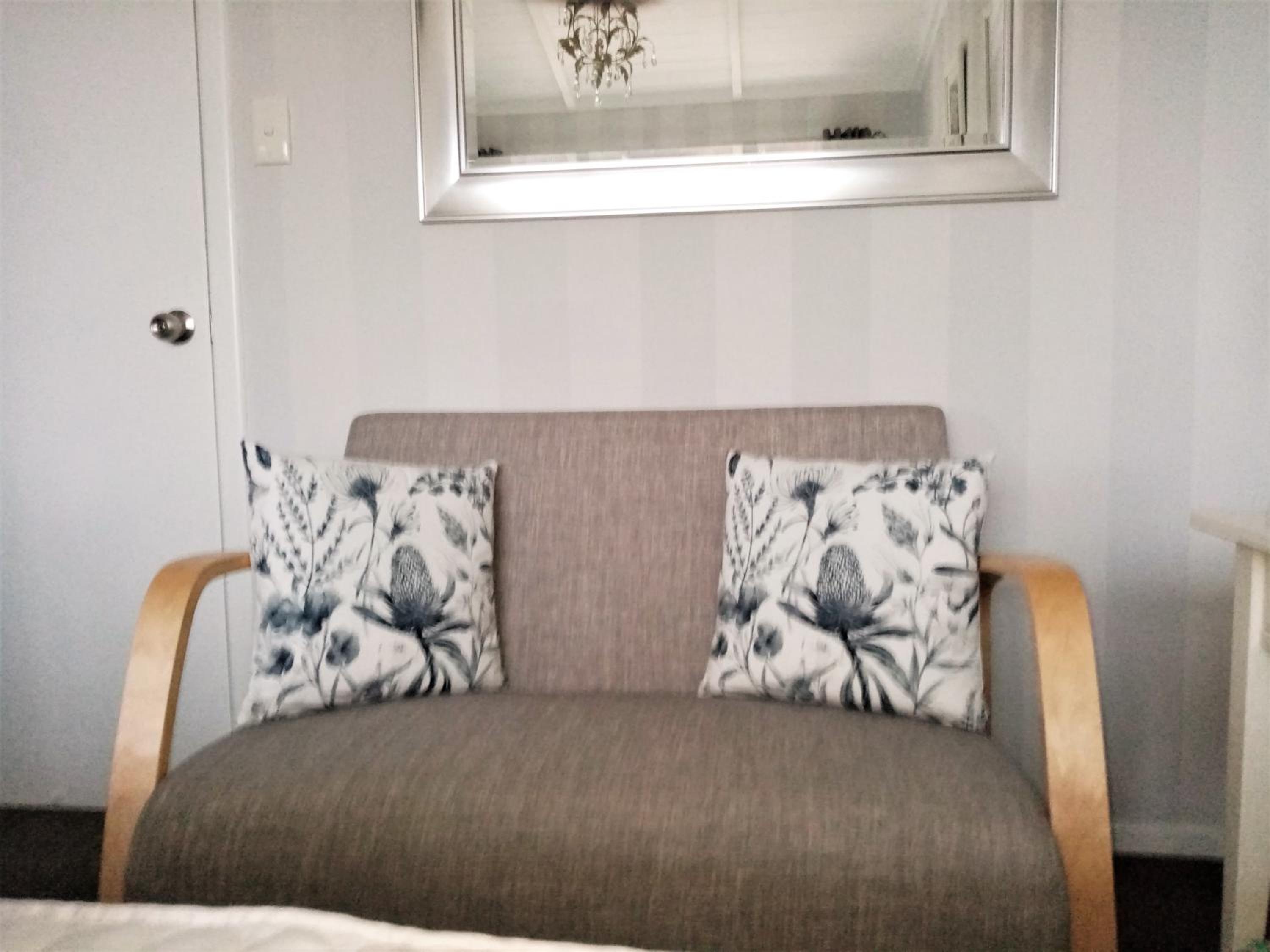 66 Chaucer B&B with Complimentary Breakfast view 2
