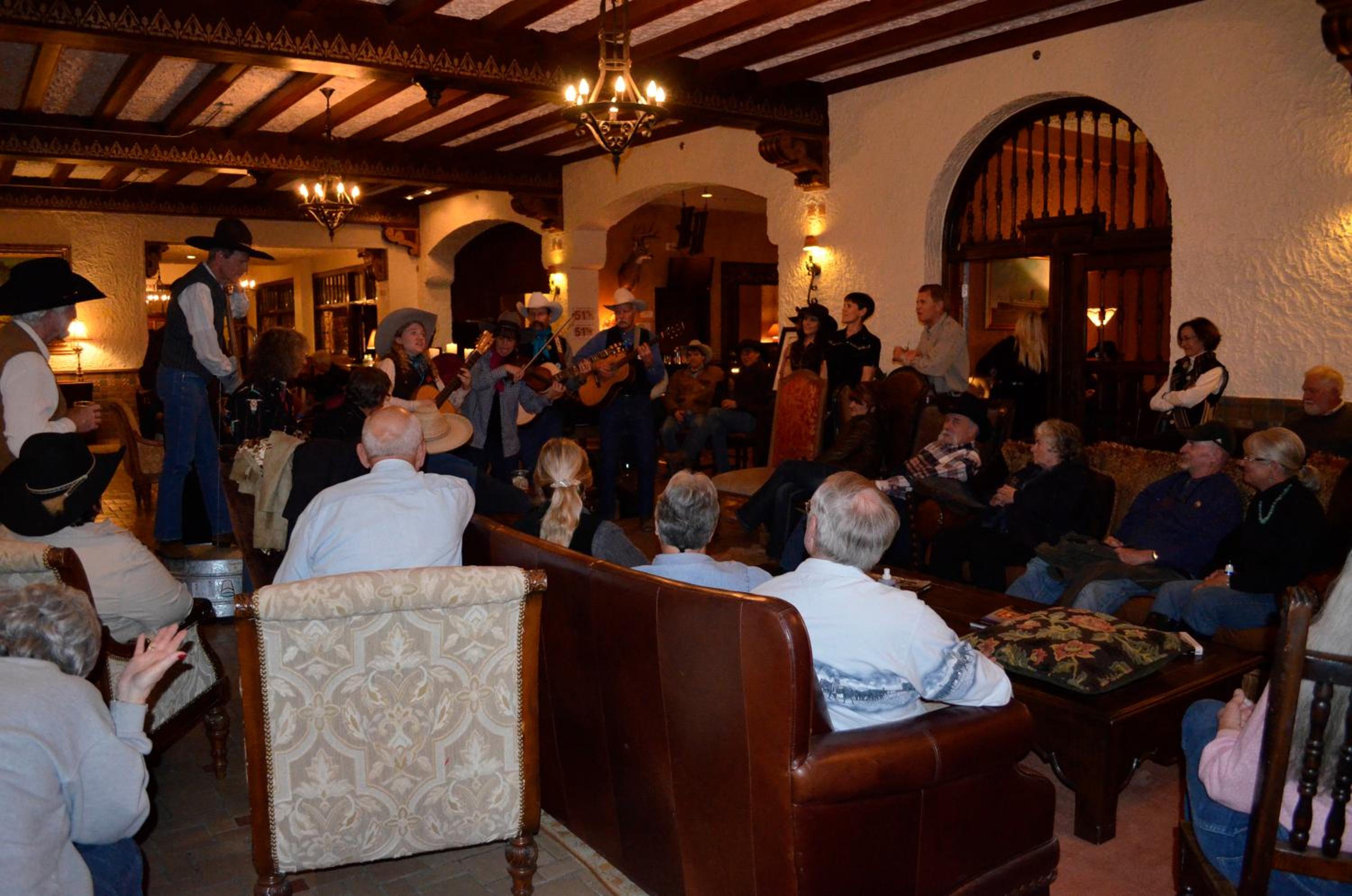 Alpine Vacations - The Holland Hotel - Property Image 19