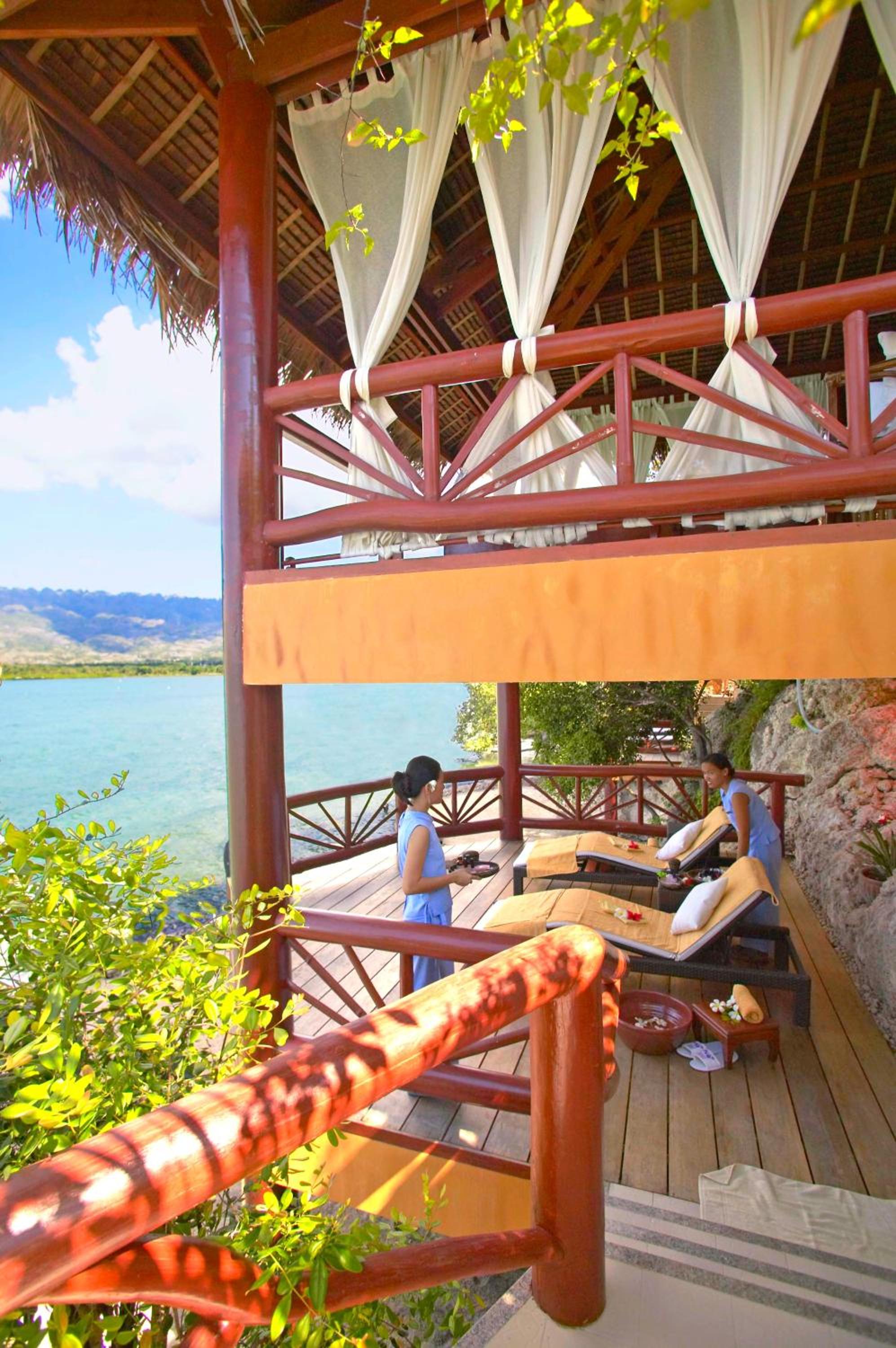 Badian Island Wellness Resort