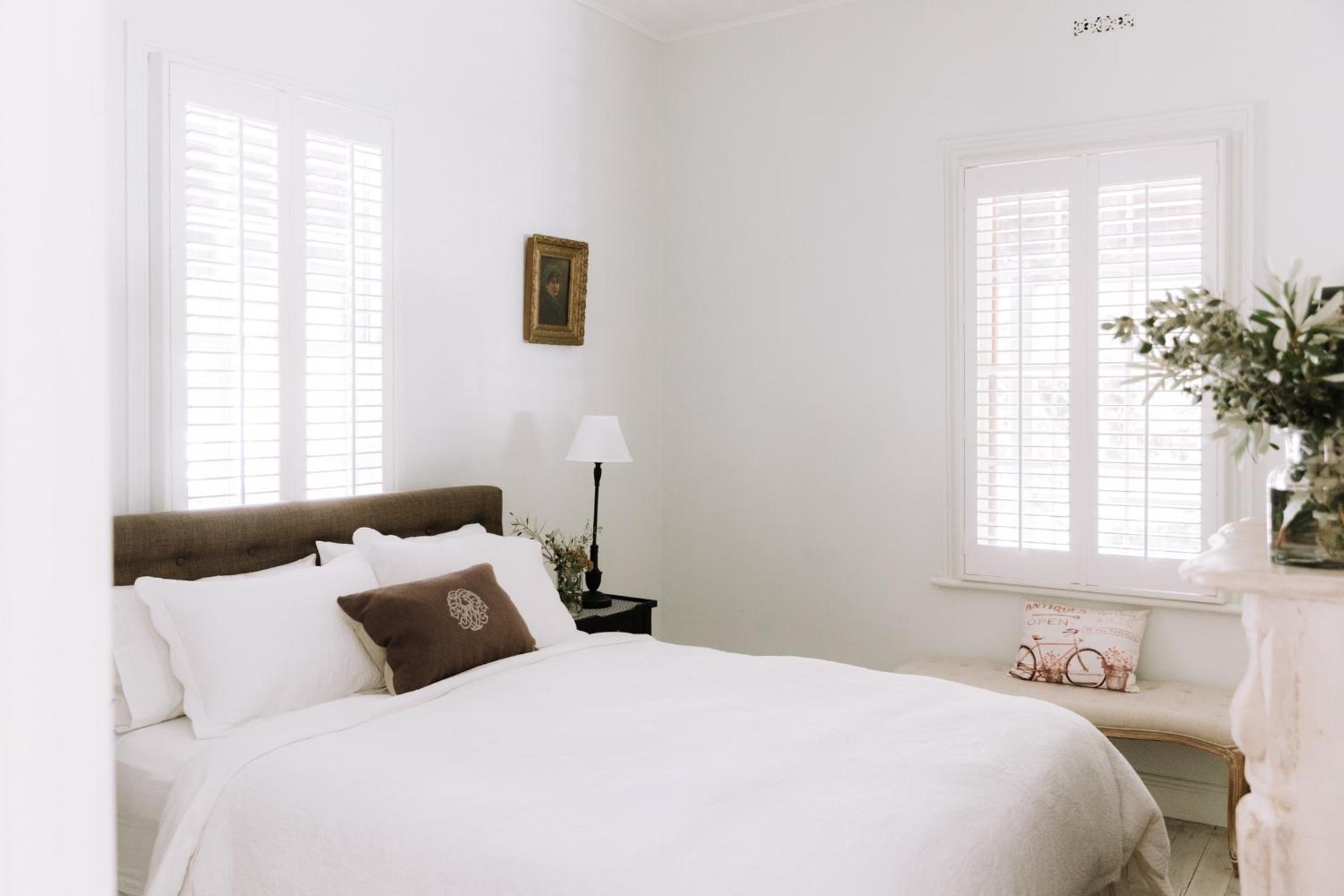 French Cottage Beechworth with stunning Alfresco Garden view 4