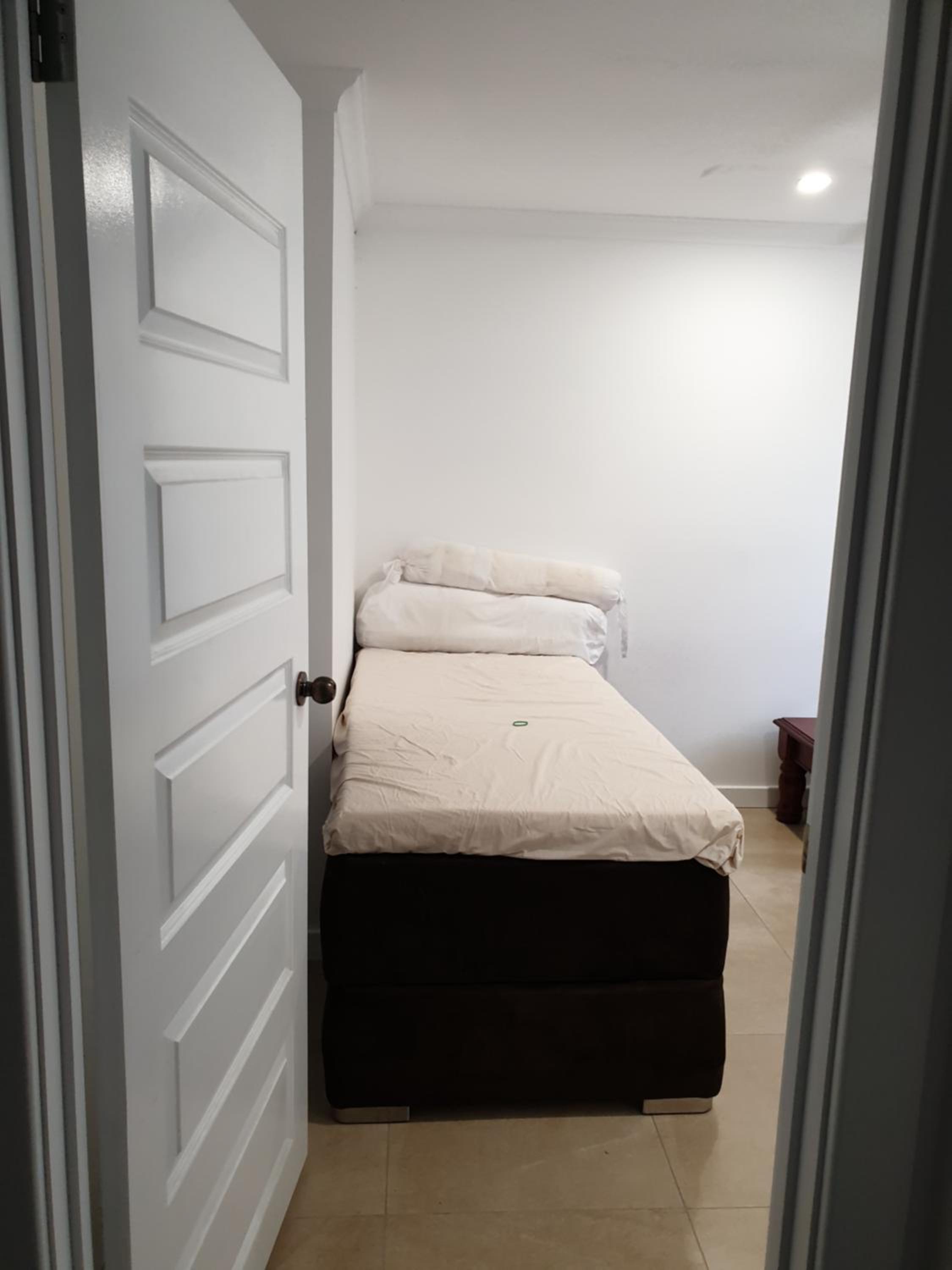 DIANELLA Budget Rooms Happy Place to Stay
