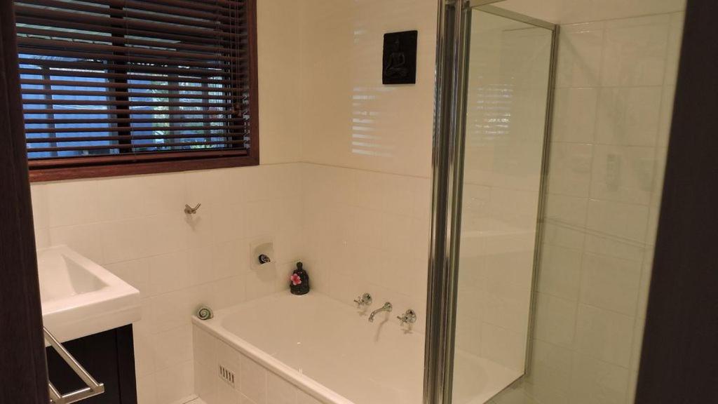 Waterfront Jervis Bay Escape Cooinda