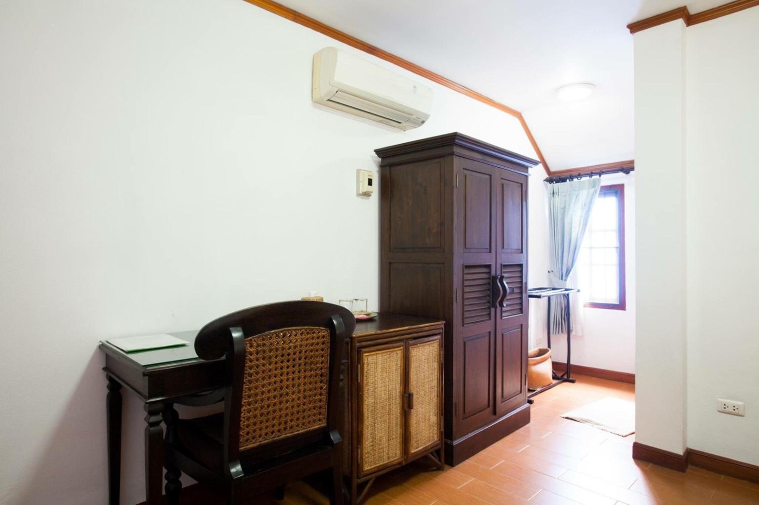 Tiptopthai House