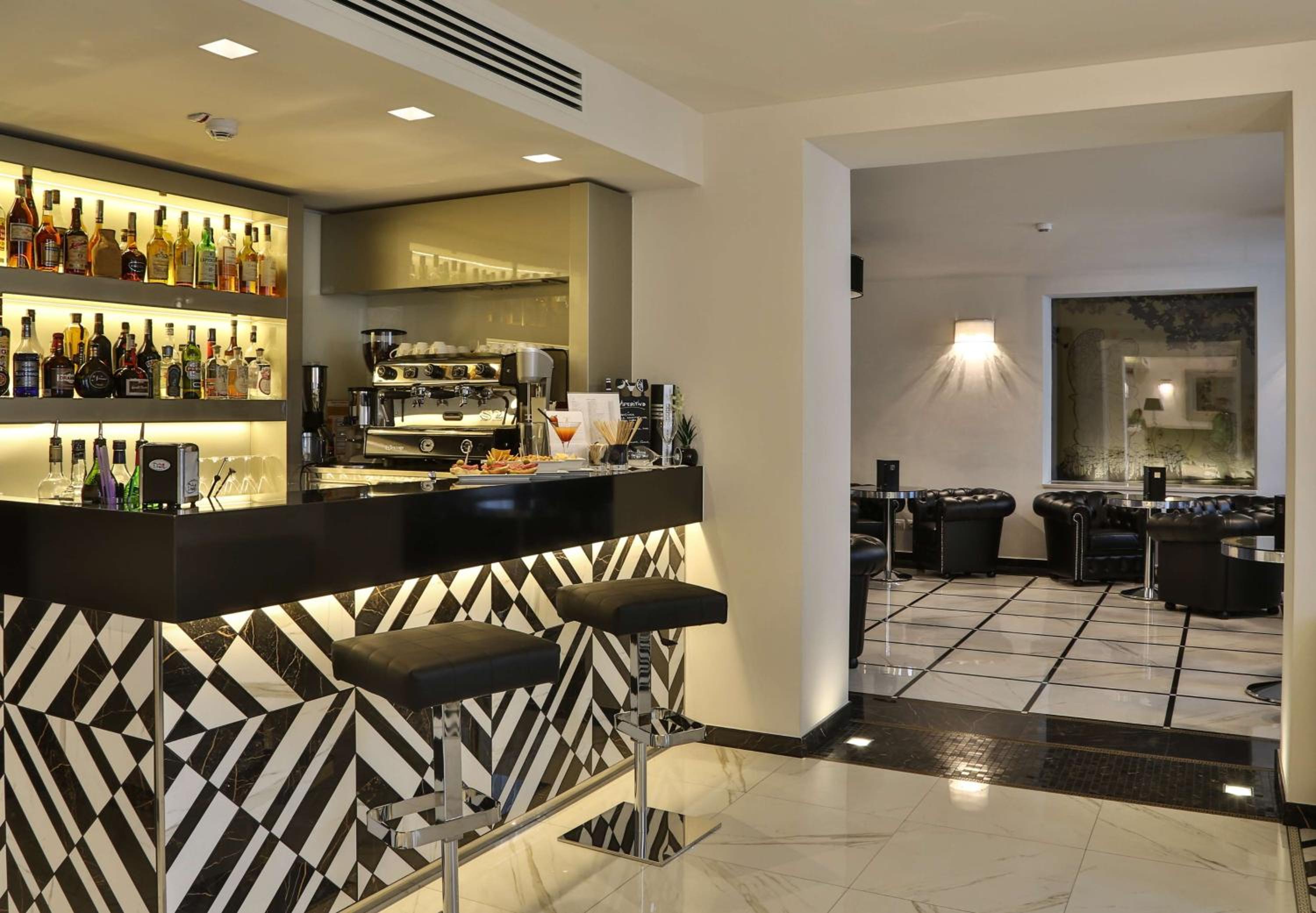 Modena Vacations - Best Western Premier Milano Palace Hotel - Property Image 3