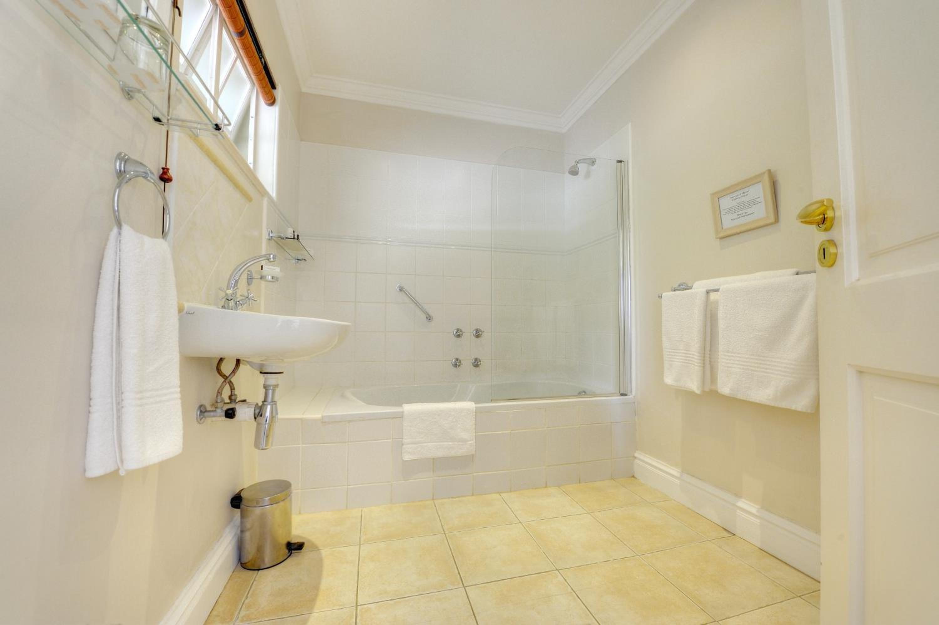 Moorcroft Manor Boutique Country Hotel