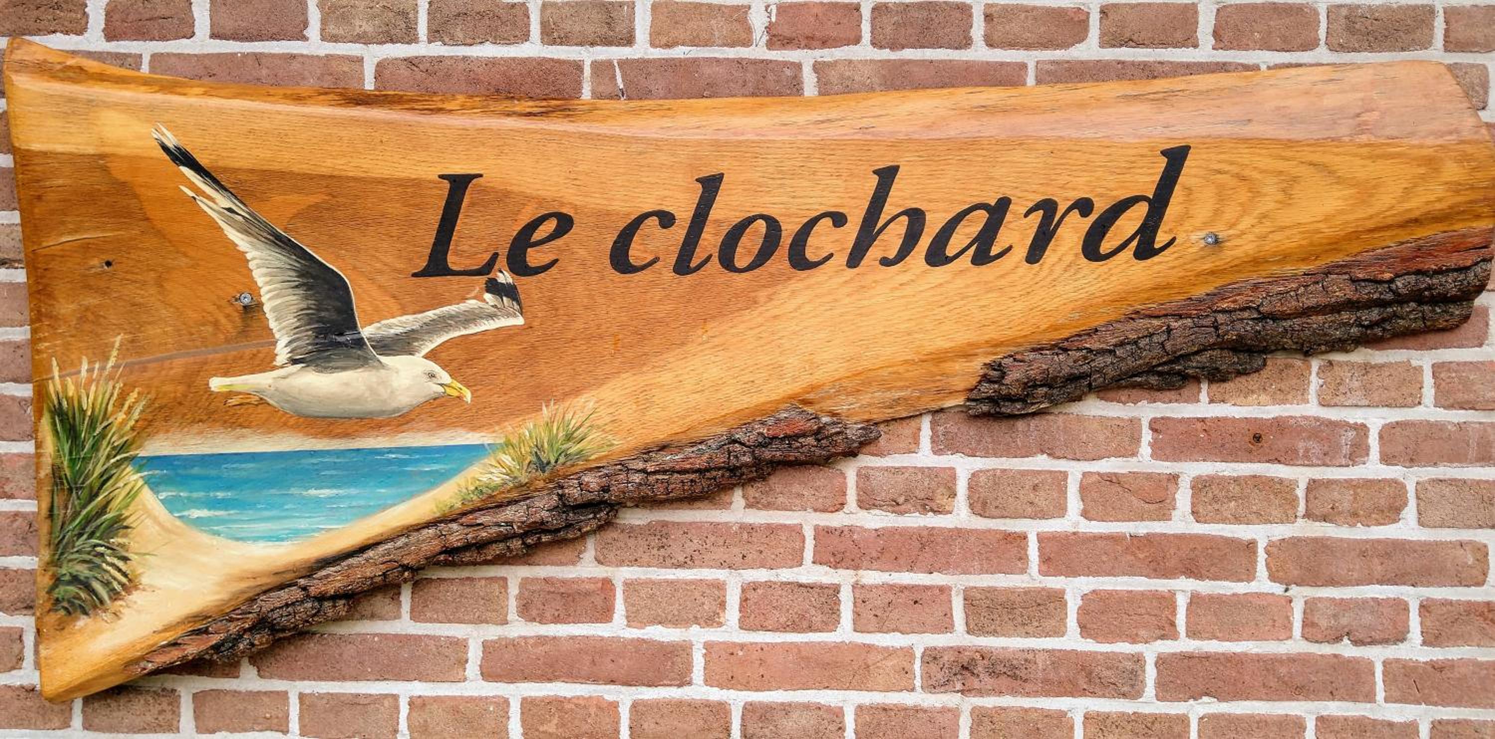 Le-Clochard view 2