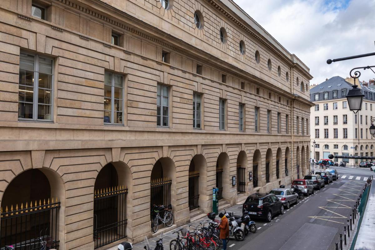 Pick A Flat's Apartment in Saint Germain - Rue Corneille