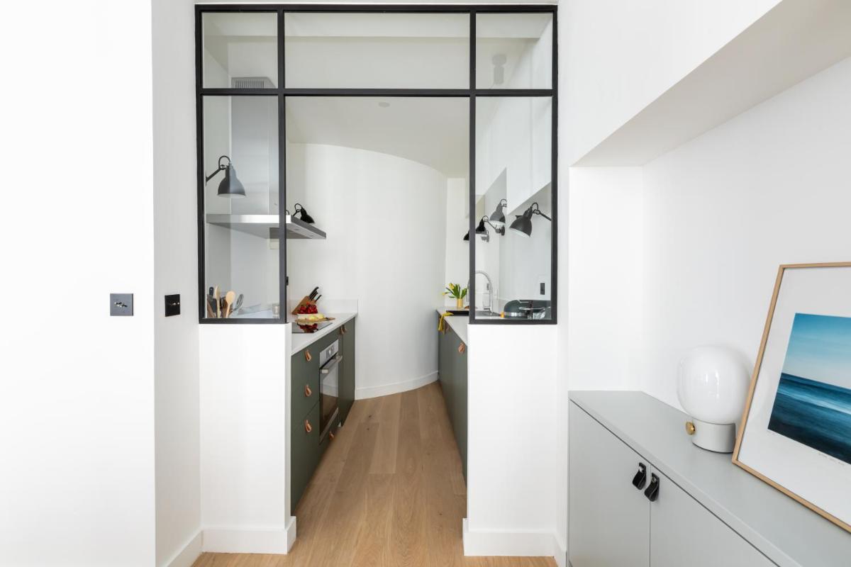 Pick A Flat's Apartment in Saint Germain - Rue Corneille