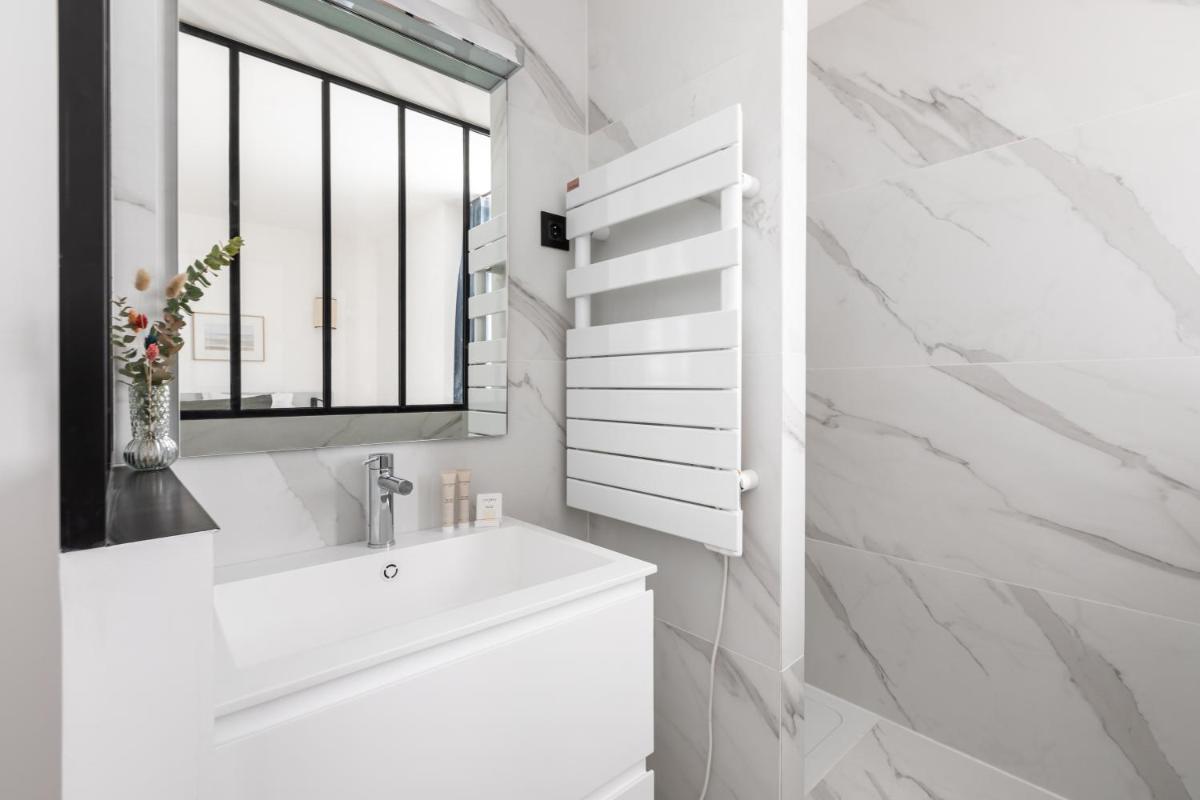 Pick A Flat's Apartment in Saint Germain - Rue Corneille