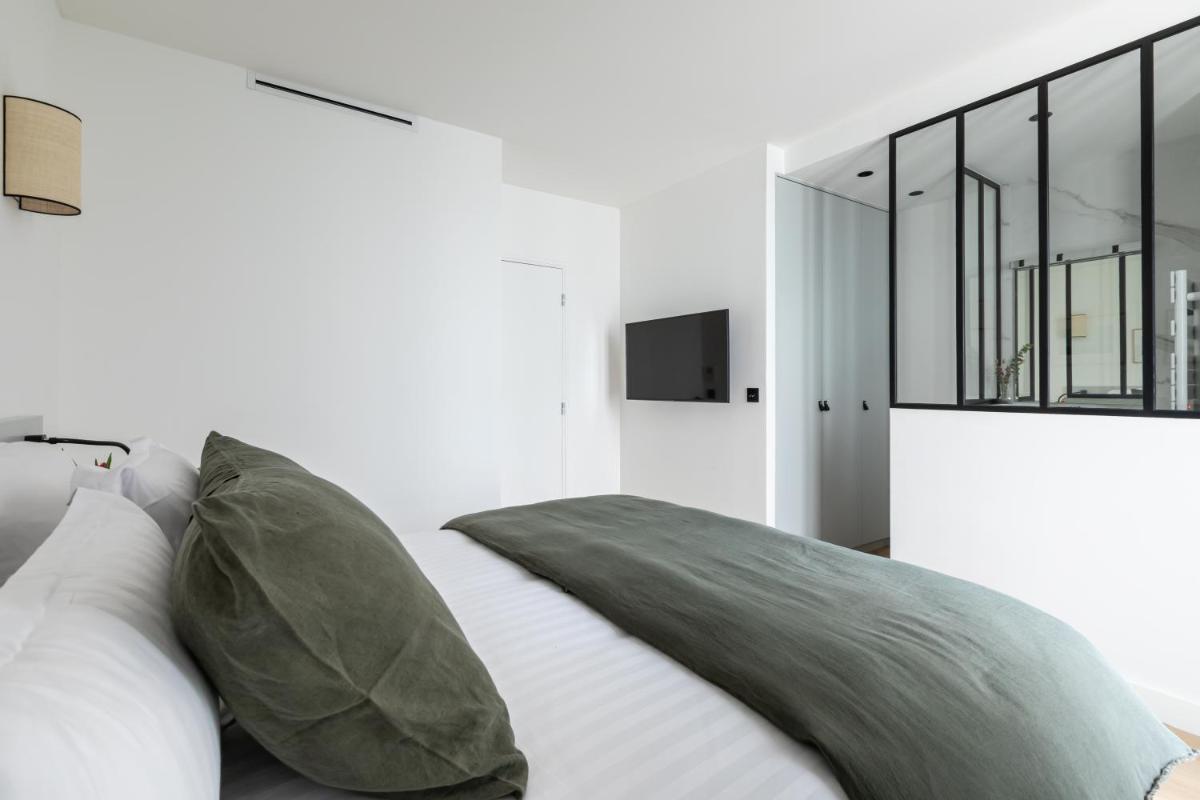 Pick A Flat's Apartment in Saint Germain - Rue Corneille