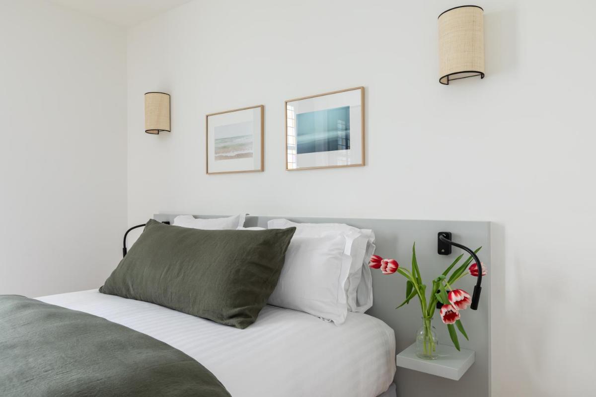 Pick A Flat's Apartment in Saint Germain - Rue Corneille