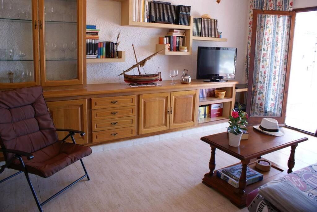 Precioso apartamento con vistas en Roses AV-41 view 2