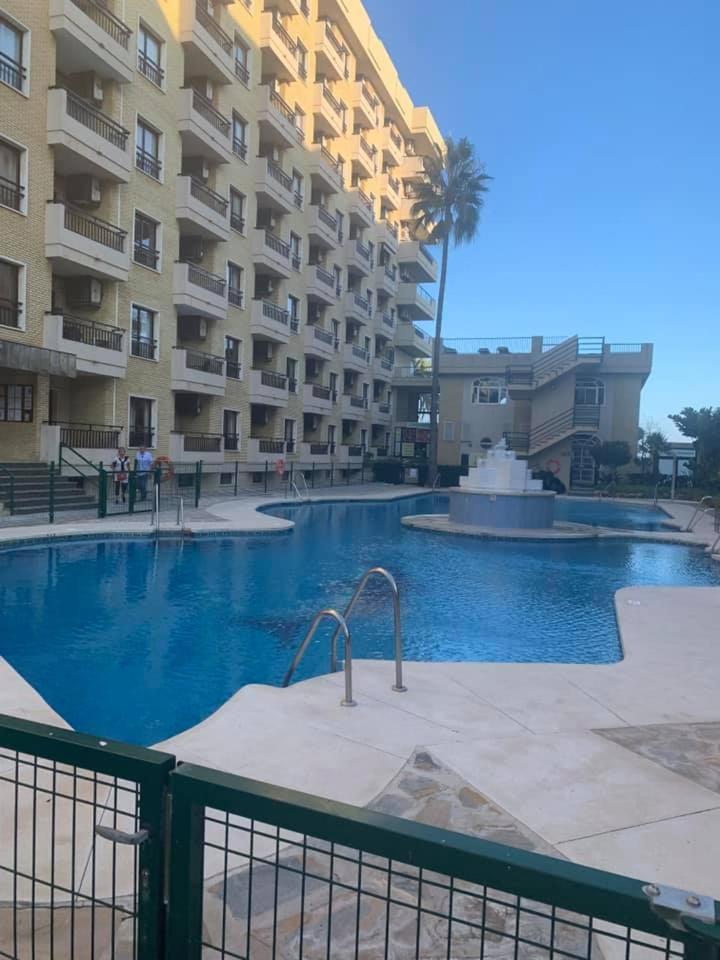 Apartamento RONDA 4 en primera linea de playa view 2