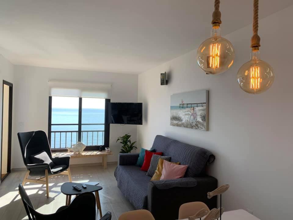 Apartamento RONDA 4 en primera linea de playa view 3