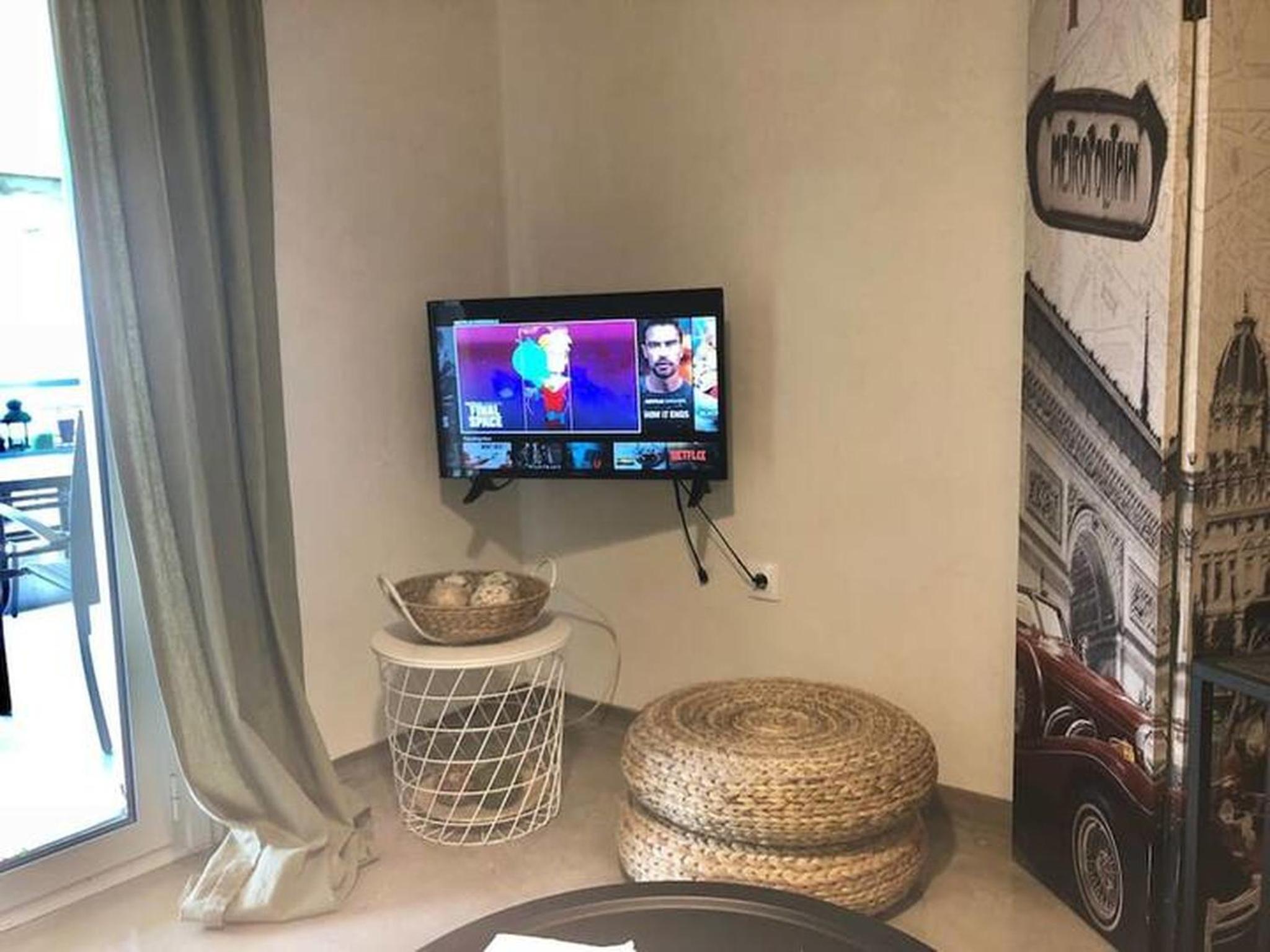 OpenAir HOT TUB/Big Balcony/Great Boutique Apt