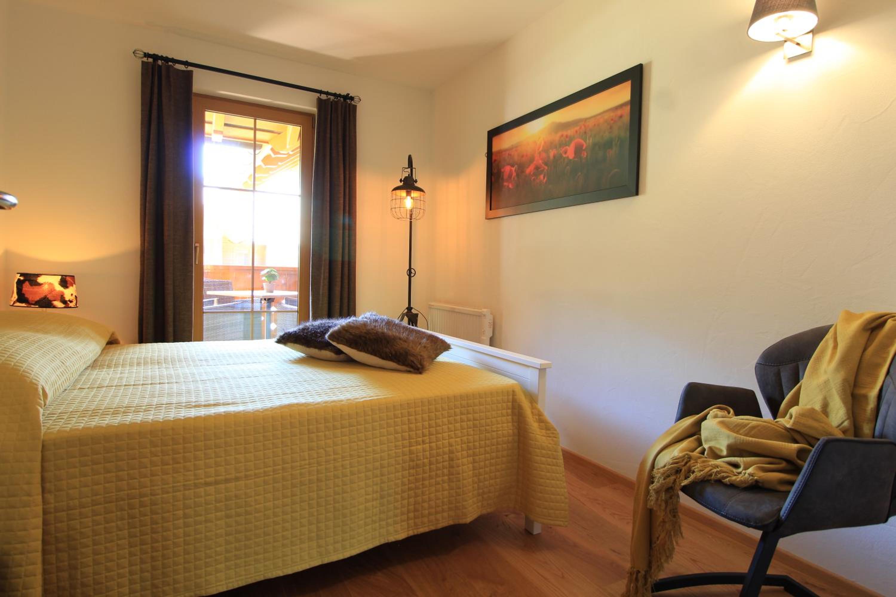 FeWo KITZ - Ski-to-door Apartment