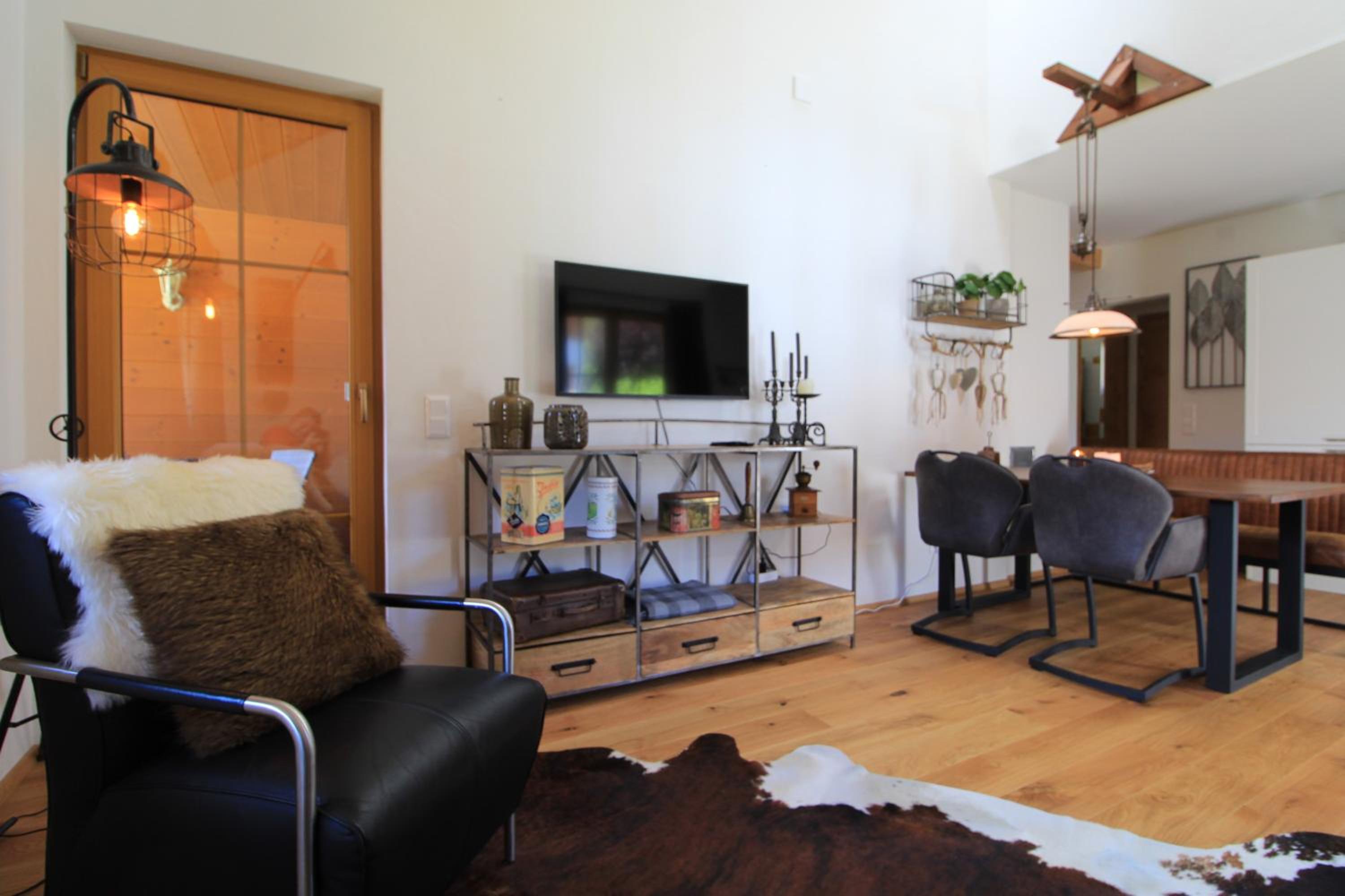 FeWo KITZ - Ski-to-door Apartment