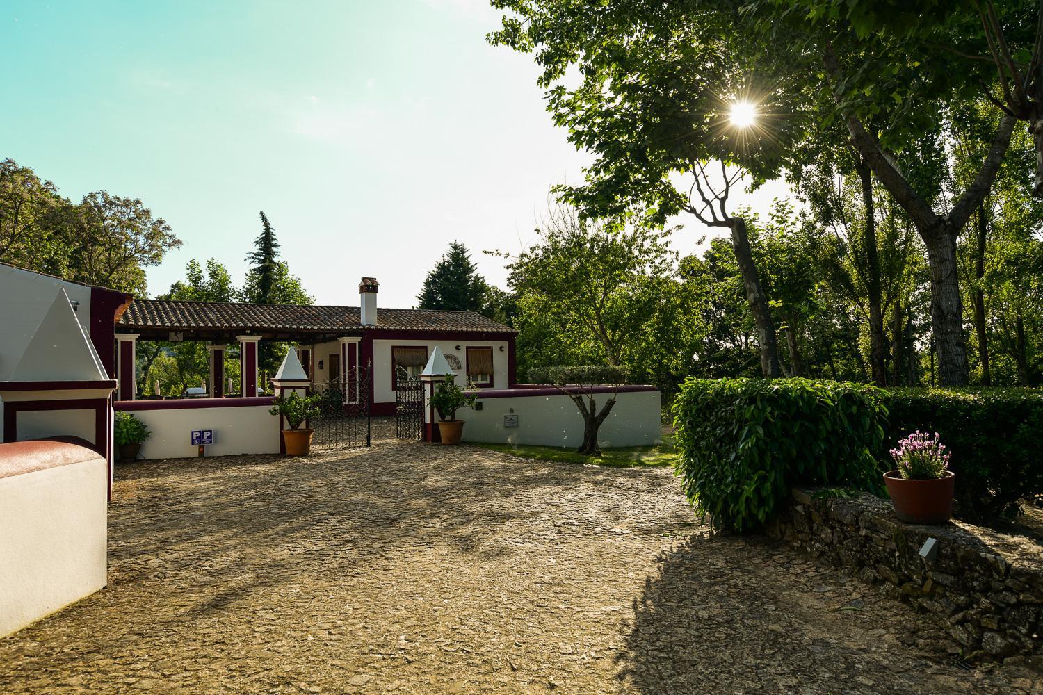 Hotel Quinta da Dourada - Image 1