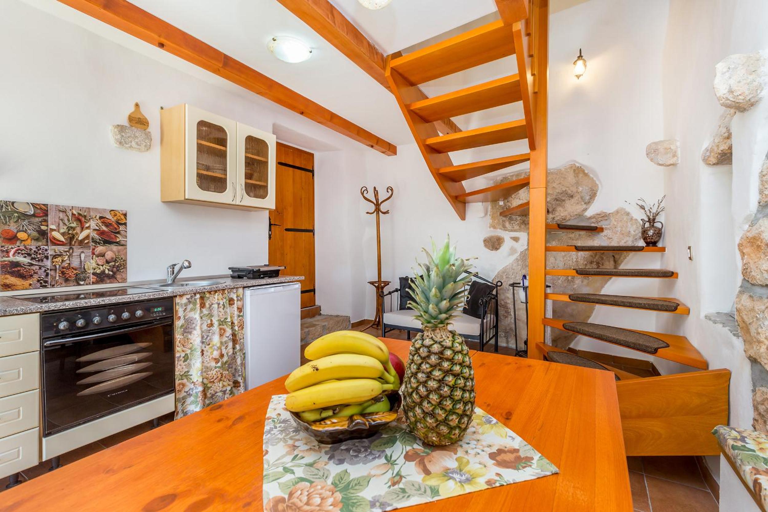 Villa Ana with jacuzzi & swimming pool view 2