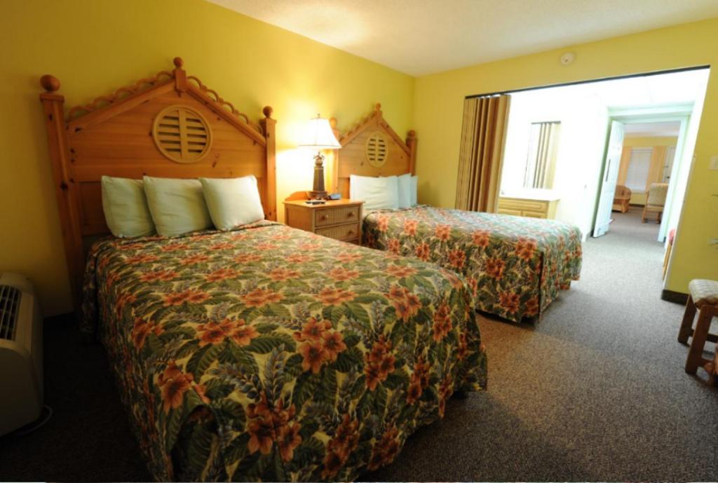 Getaways at Destin Holiday Beach Resort