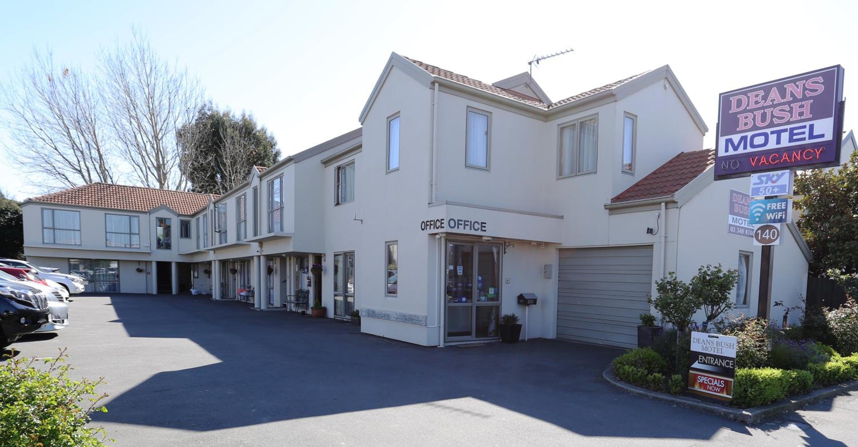 Deans Bush Motel - Image 2