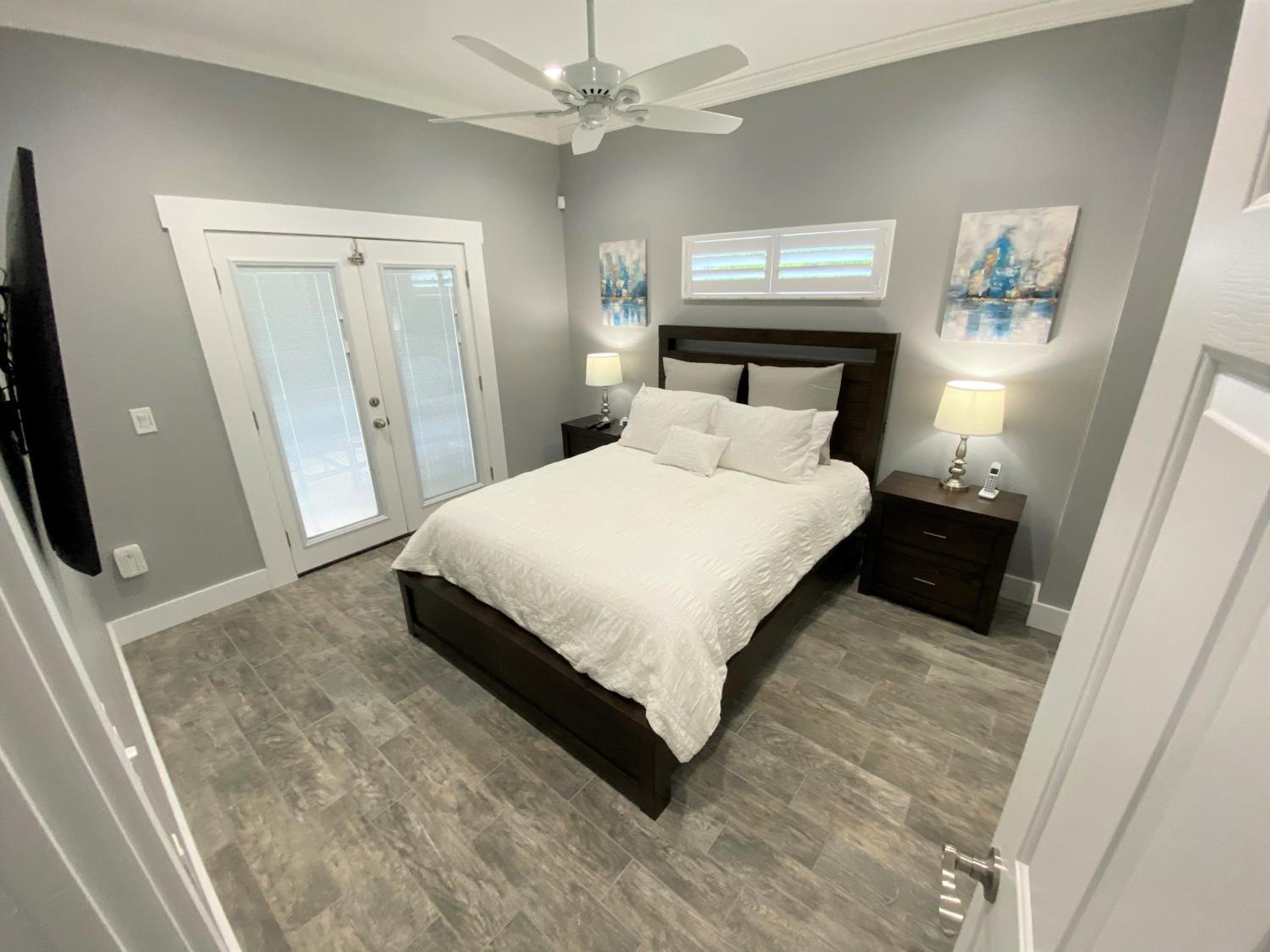 Phenomenal 7BR 4 Master Suites Southeast Pool Hot Tub Gas BBQ 2 Miles to Disney