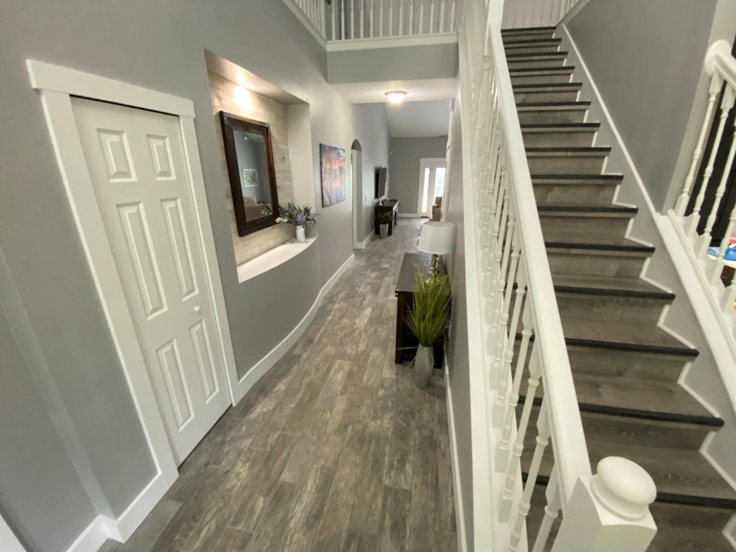 Phenomenal 7BR 4 Master Suites Southeast Pool Hot Tub Gas BBQ 2 Miles to Disney