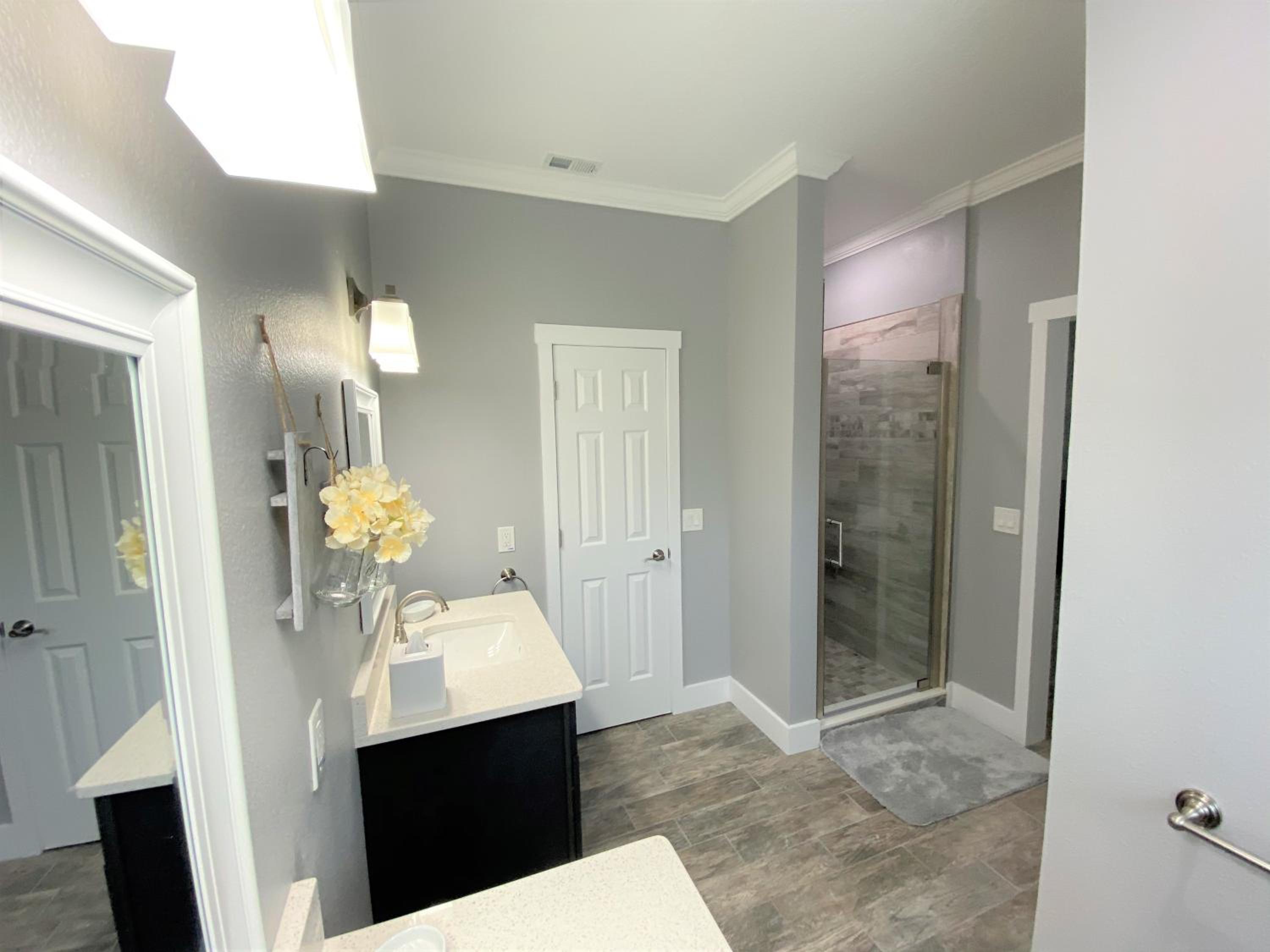 Phenomenal 7BR 4 Master Suites Southeast Pool Hot Tub Gas BBQ 2 Miles to Disney
