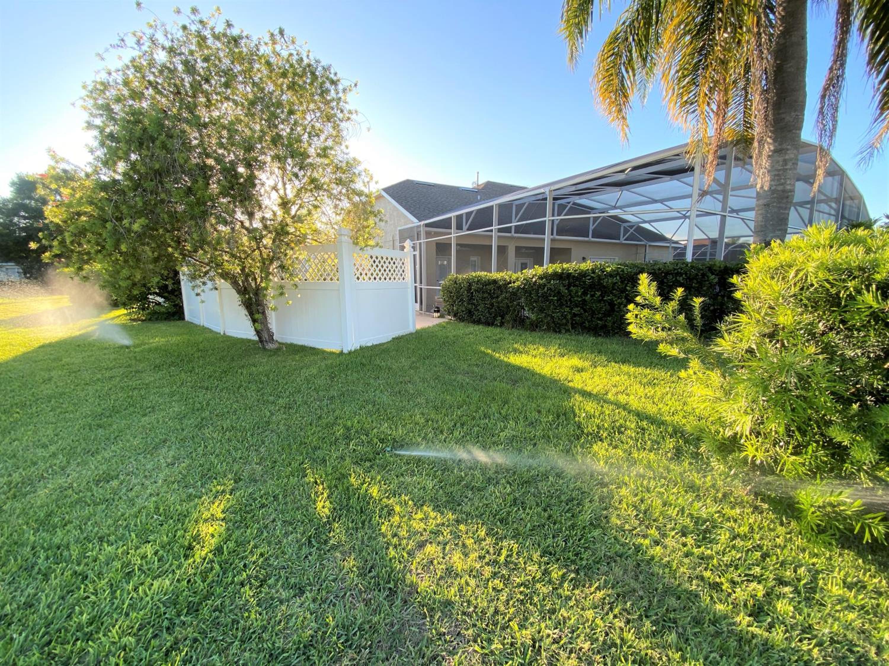 Phenomenal 7BR 4 Master Suites Southeast Pool Hot Tub Gas BBQ 2 Miles to Disney